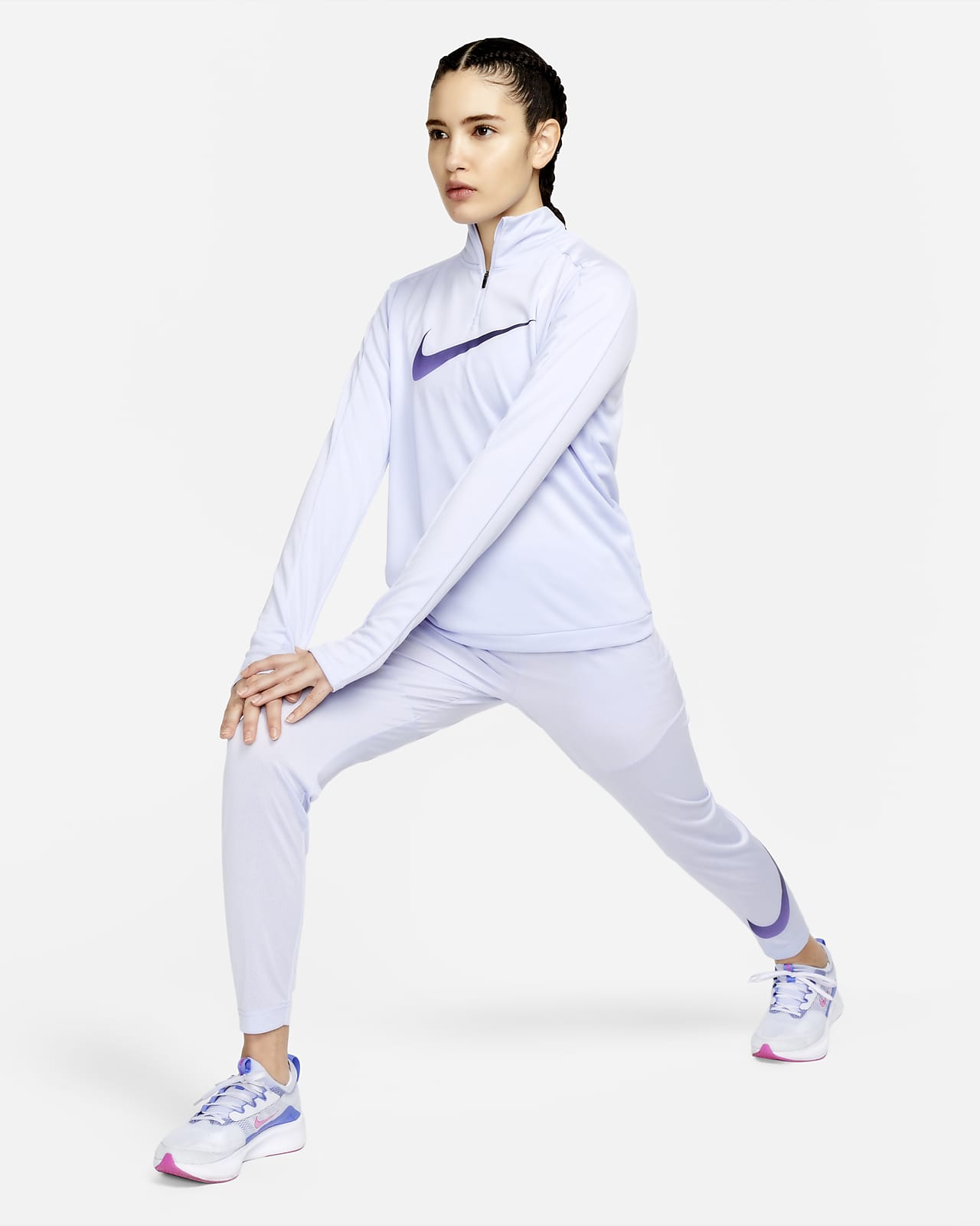 Nike Dri-FIT Swoosh Women's 1/4-Zip Long-Sleeve Running Mid Layer. Nike LU