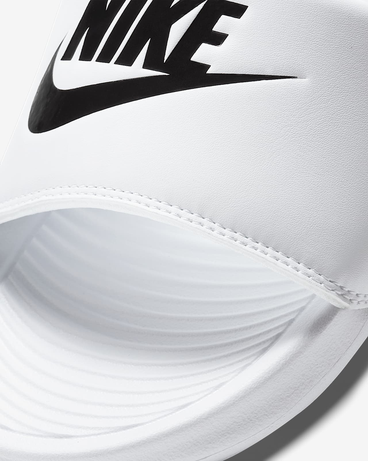 Nike Victori One Women's Slide. Nike GB