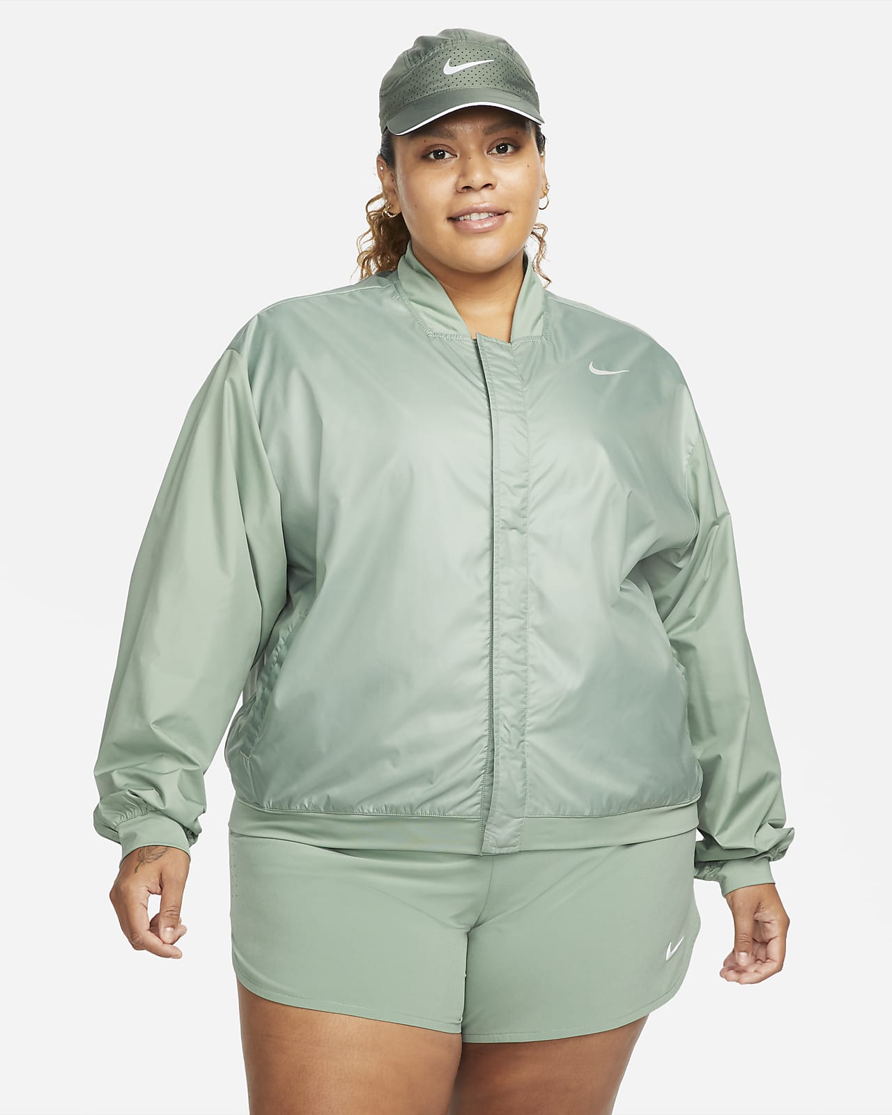 Nike Swoosh Run Women's Running Jacket (Plus Size).