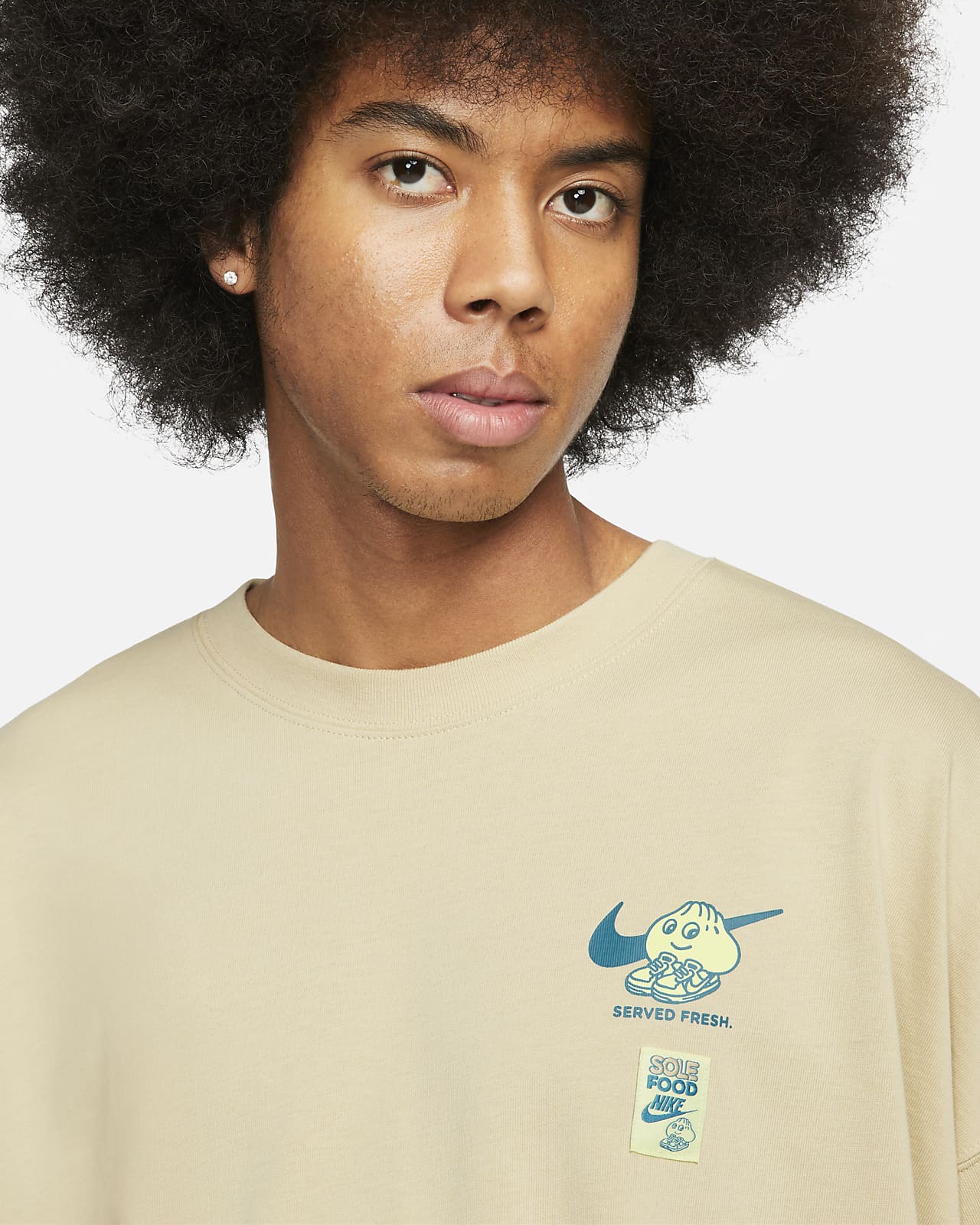 Nike Sportswear T-shirt. Nike UK