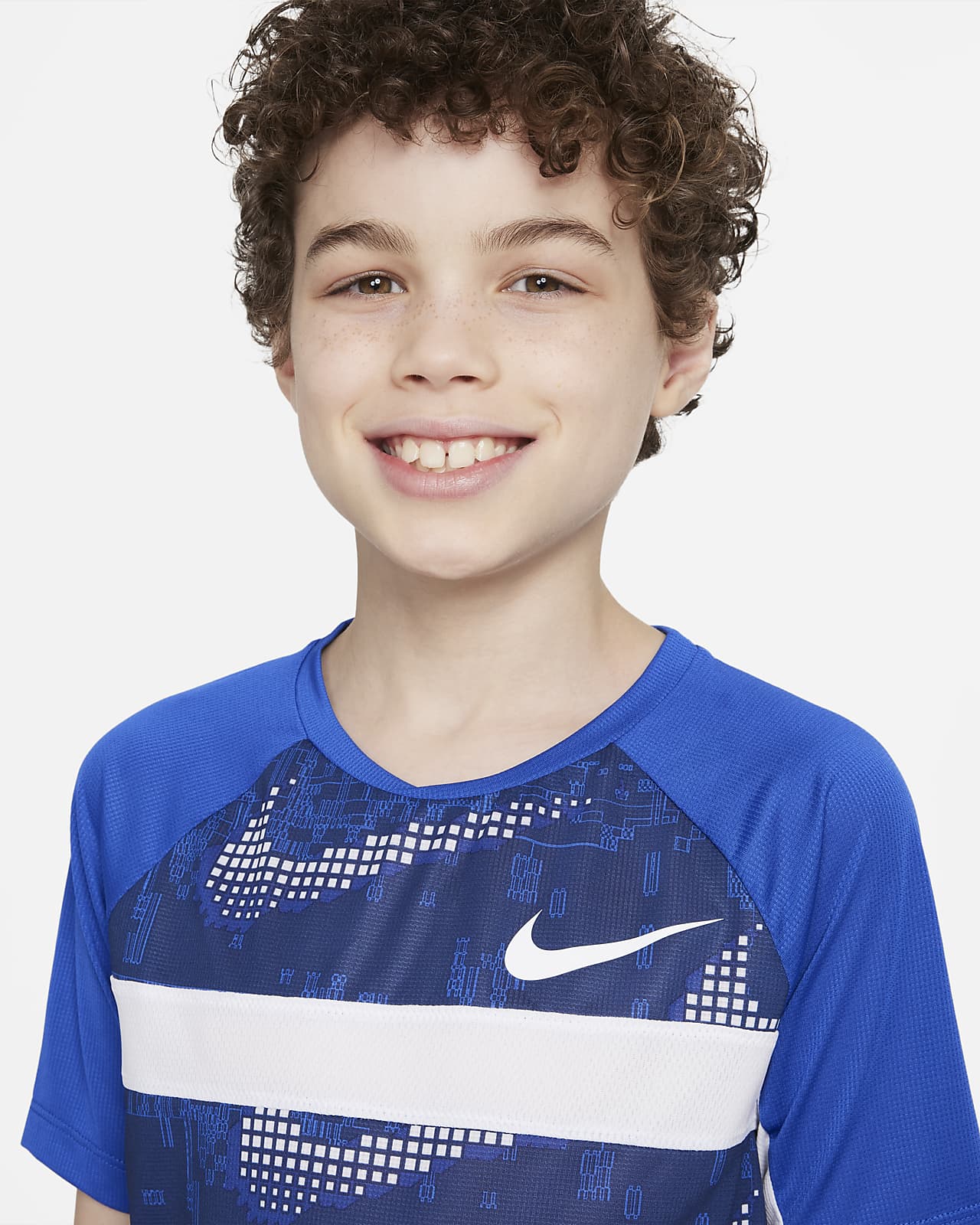 nike dominate top