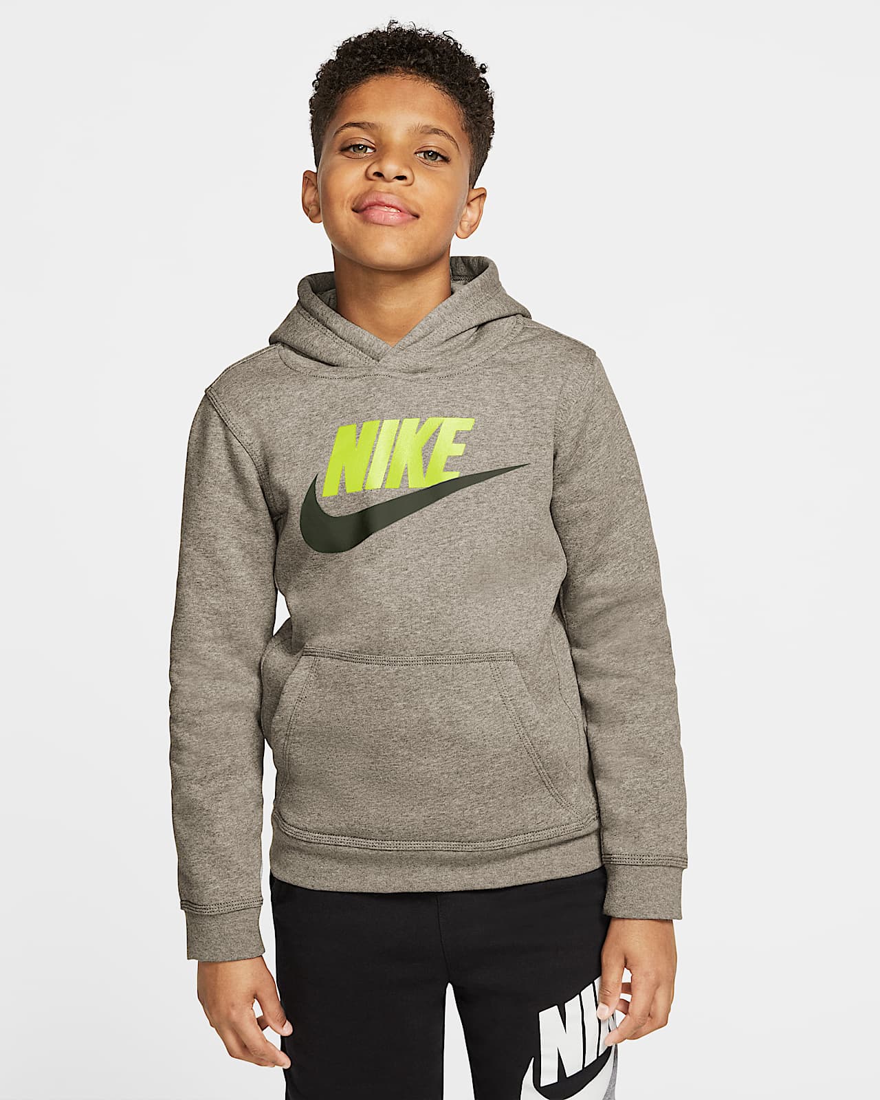 Nike Sportswear Club Fleece Older Kids' Pullover Hoodie Nike Sportswear Club Fleece Older Kids' Pullover Hoodie