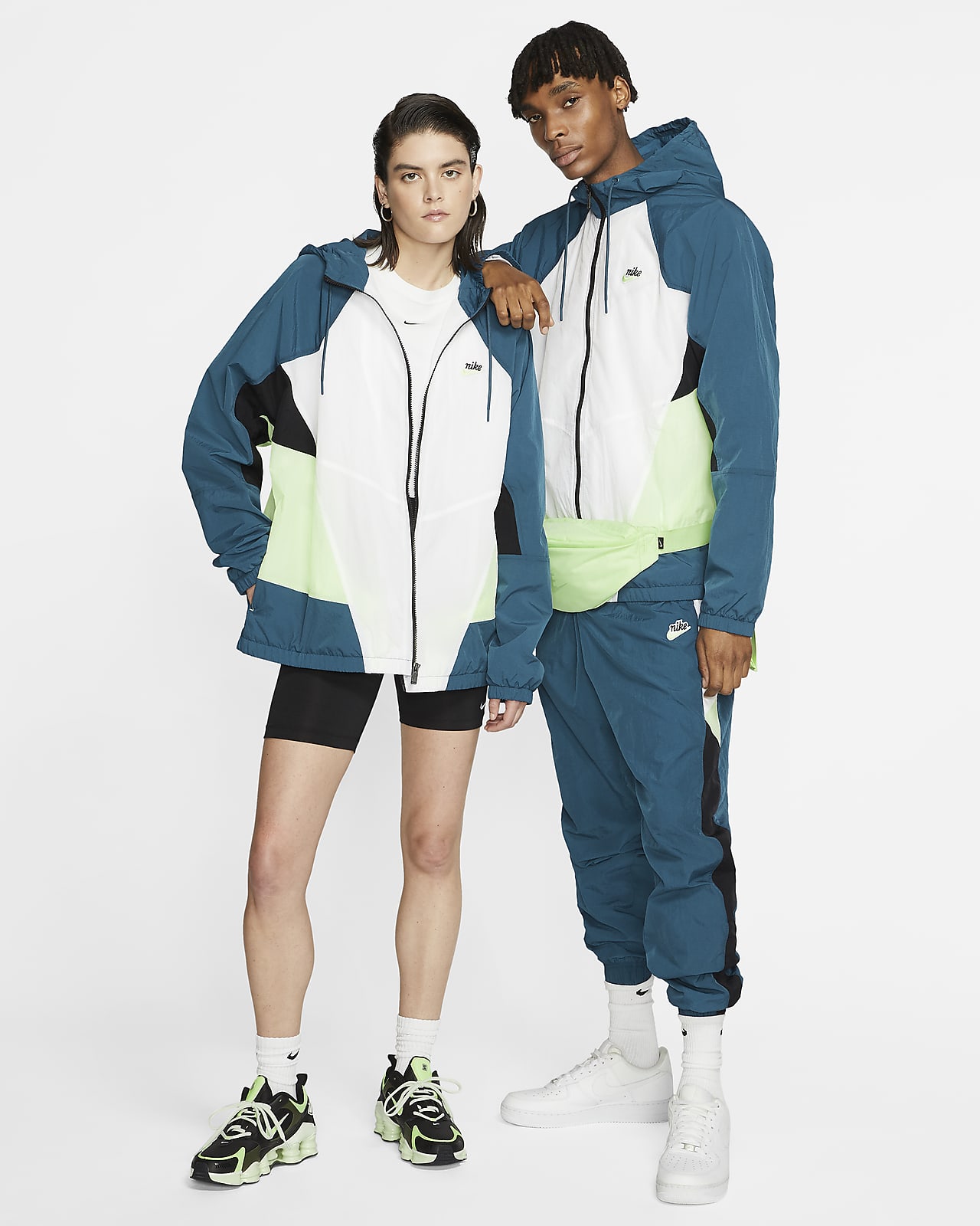 Nike Sportswear Heritage Windrunner Signature Jacket Nike Sportswear Heritage Windrunner Signature Jacket