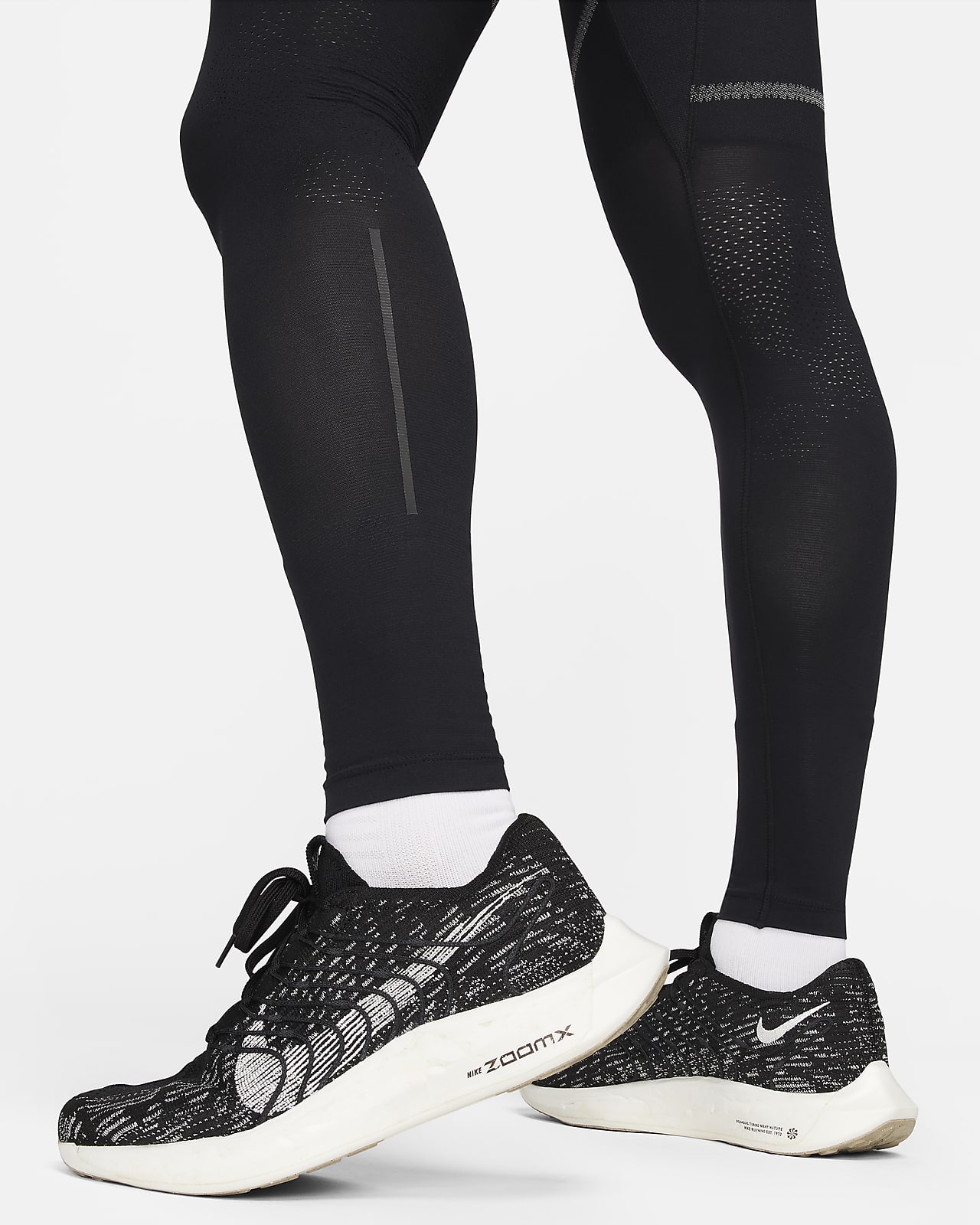 Nike Running Runway warm leggings in black - ShopStyle Activewear Trousers