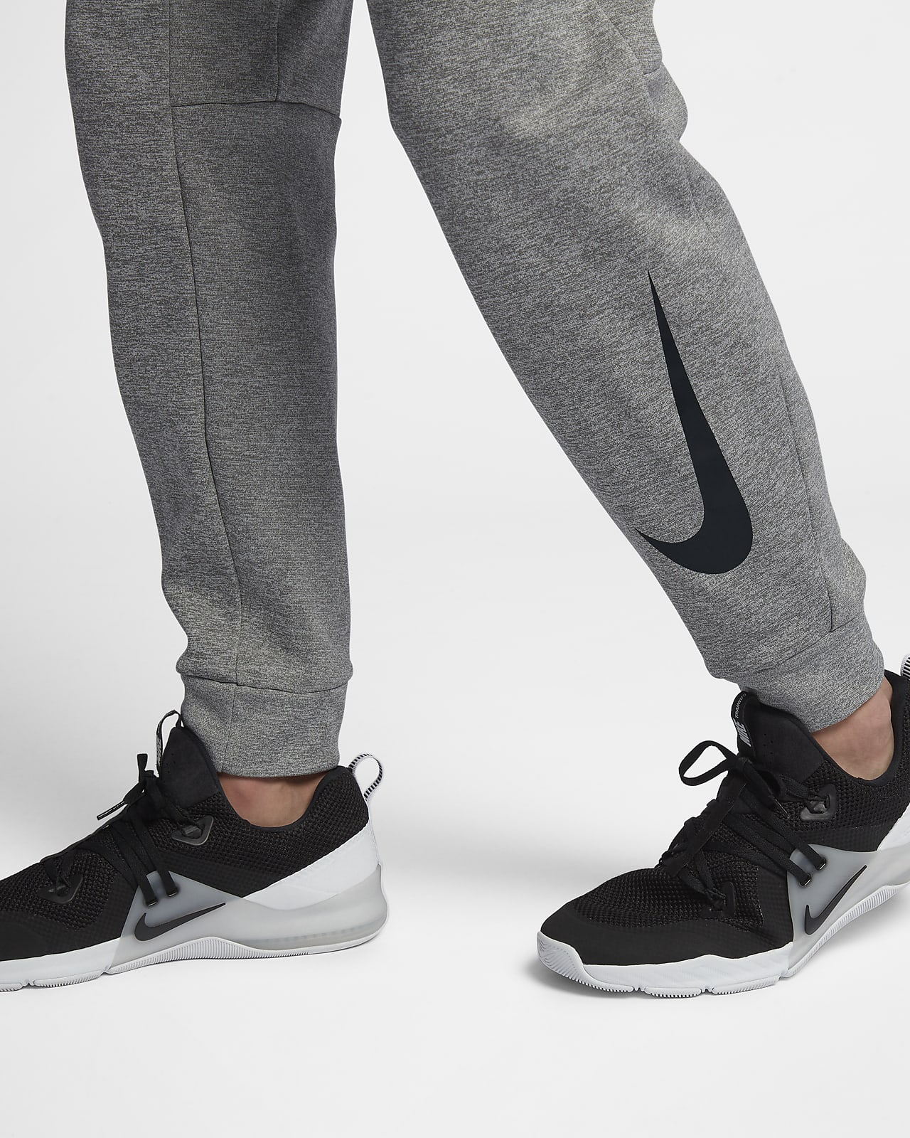 nike therma men's tapered training trousers