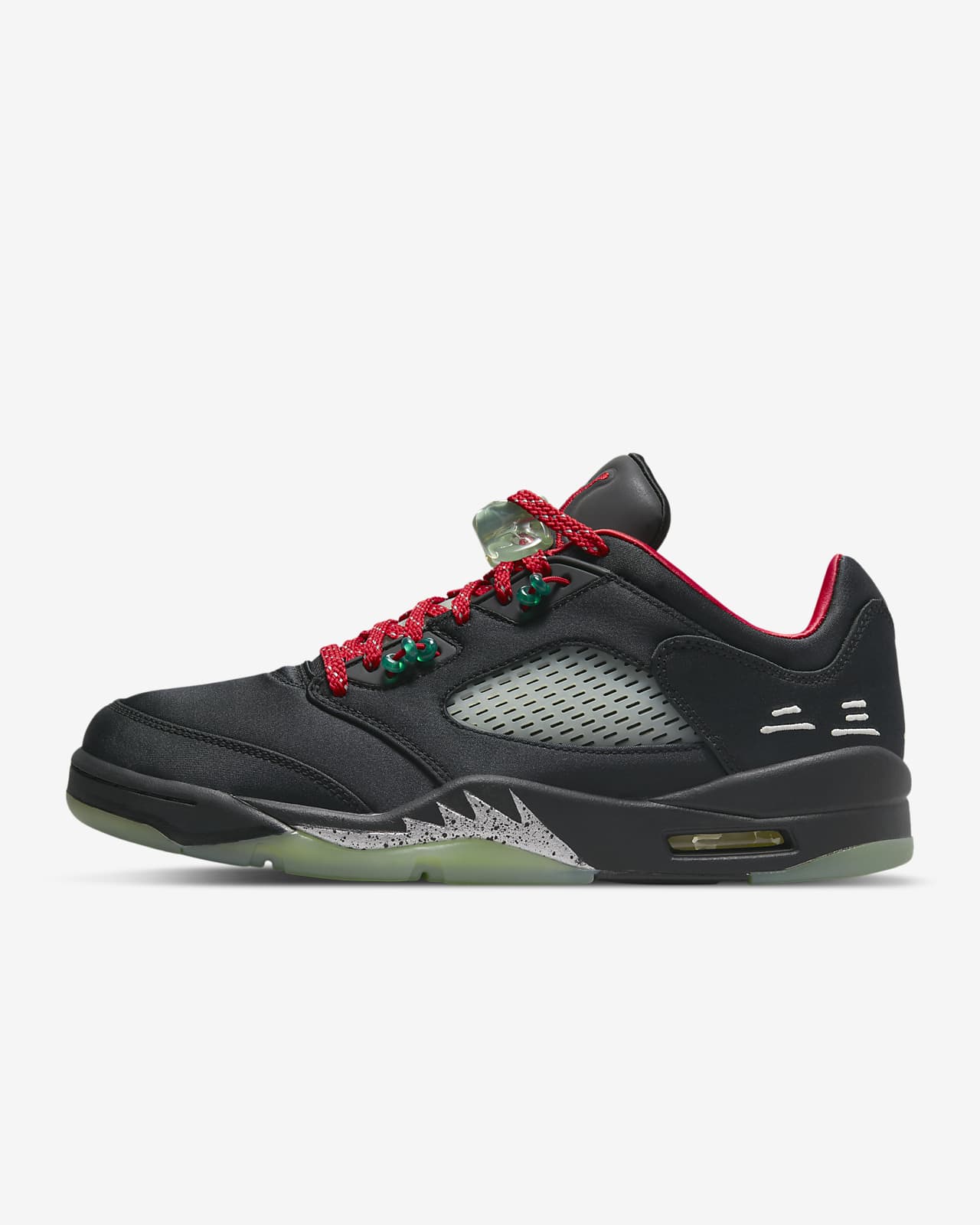 Distributie maag nationale vlag Air Jordan 5 Retro Low SP Shoes. Nike JP