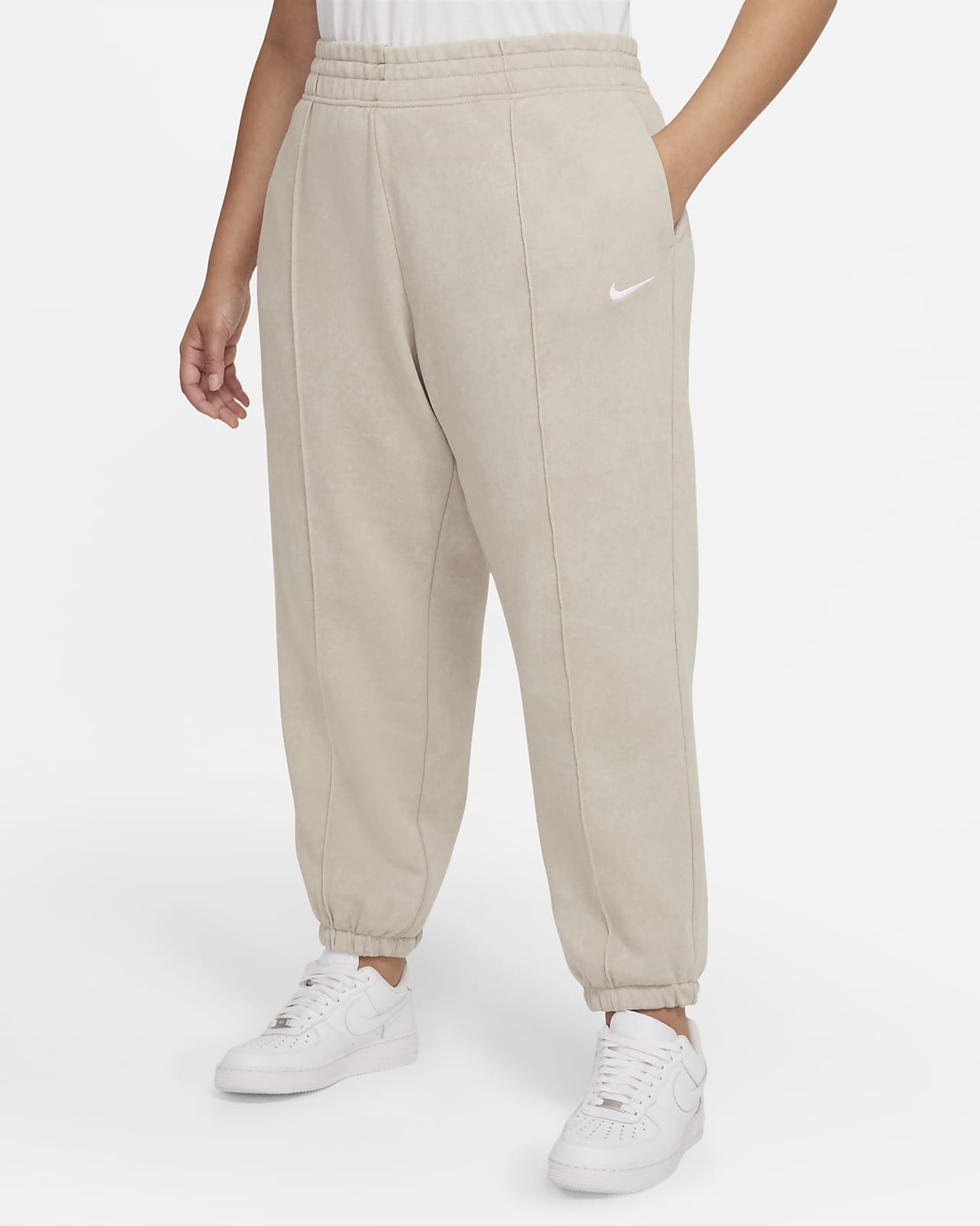 Pantalon en tissu Fleece délavé Nike Sportswear Essential Collection pour Femme (grande taille)