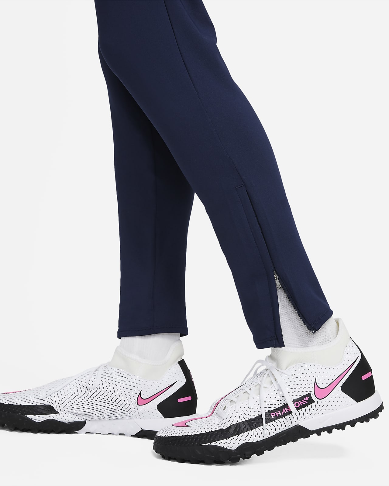nike dri fit sneakers