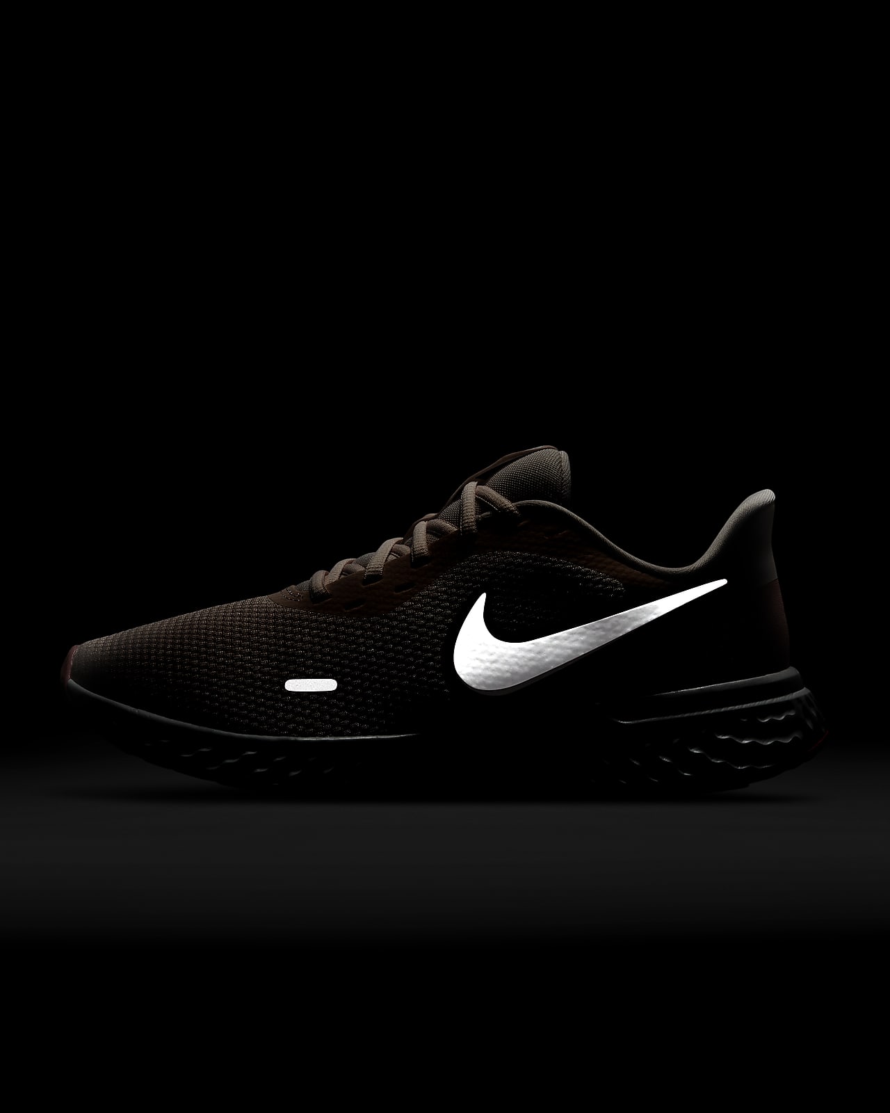 nike revolution 5 running shoes black