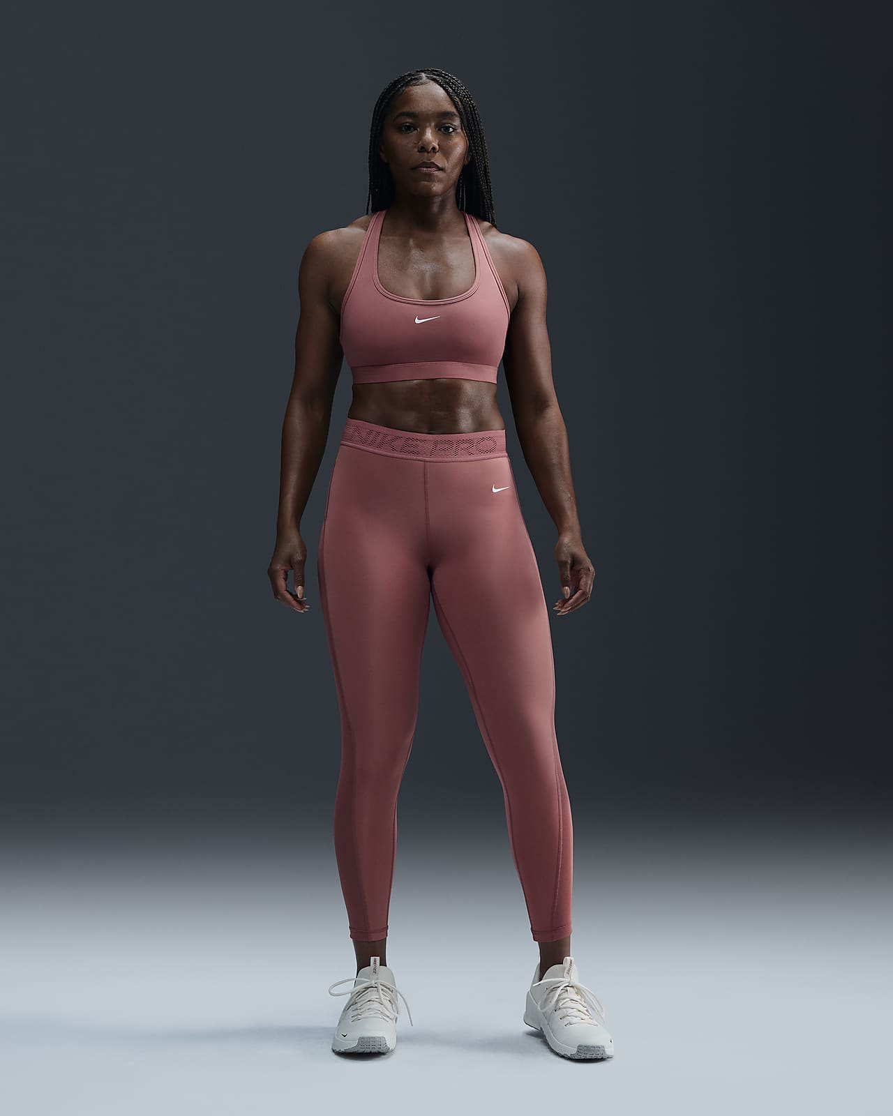Nike Pro 7/8-Leggings mit mittelhohem Bund und Mesh-Einsatz für Damen
