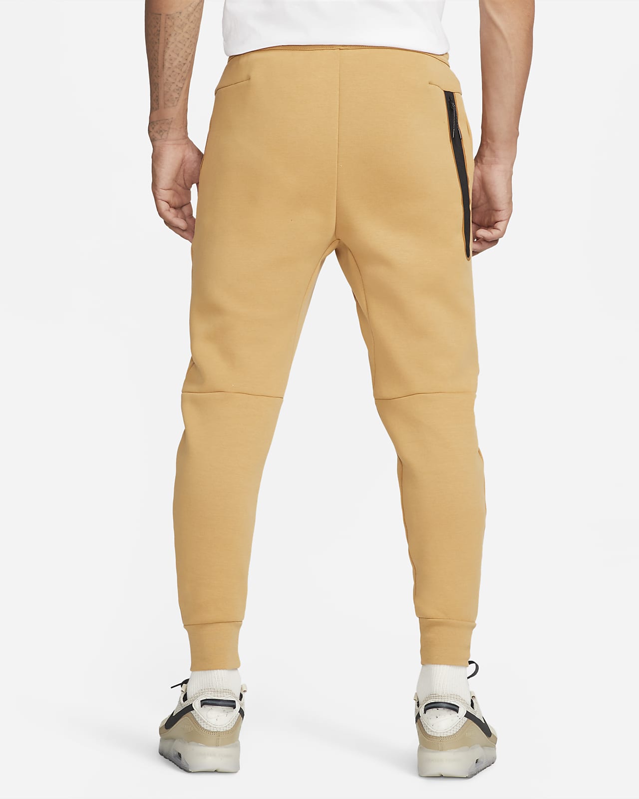 nike men's sweatpants with zipper pockets
