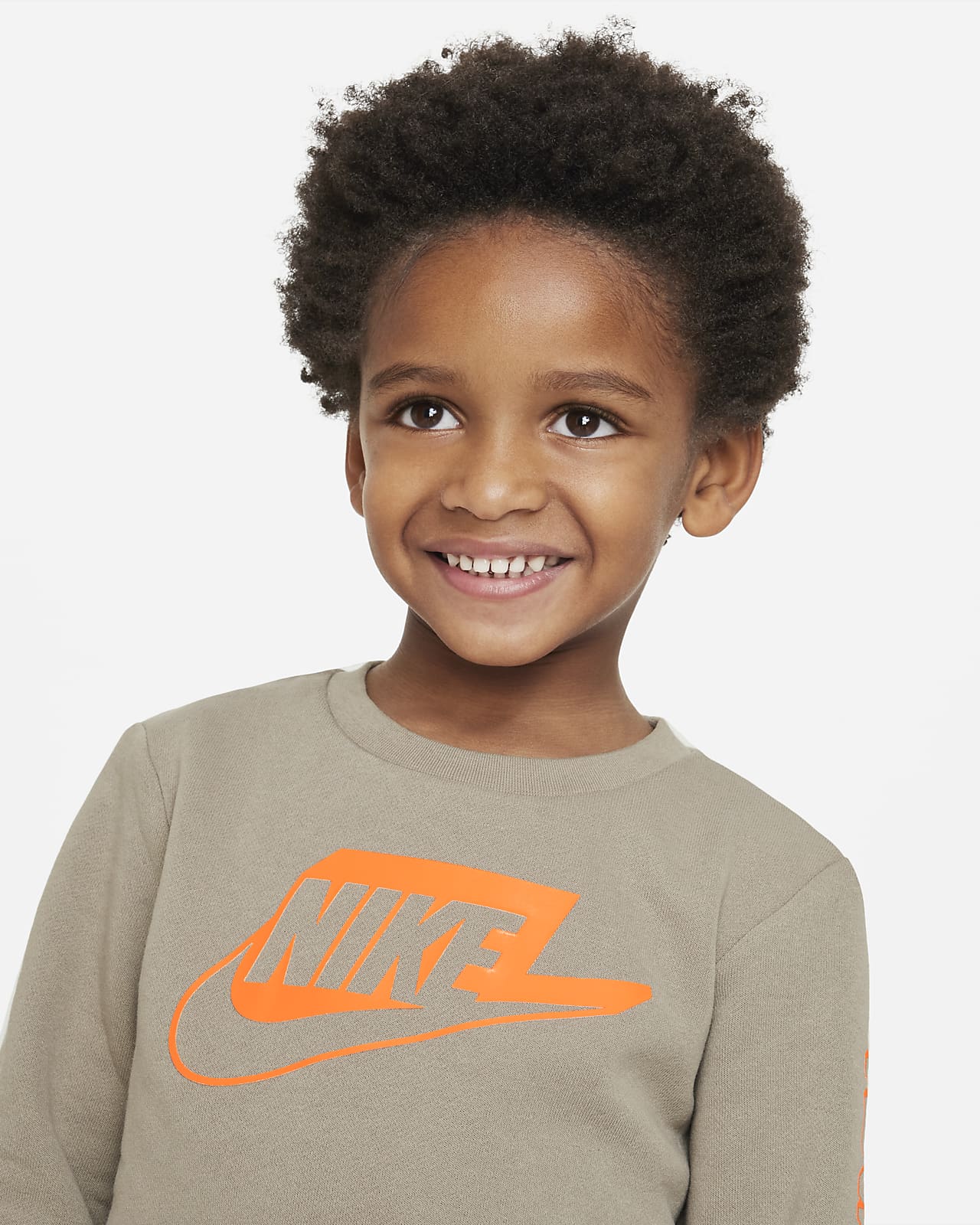 Conjunto infantil de cuello redondo Nike Sportswear Club