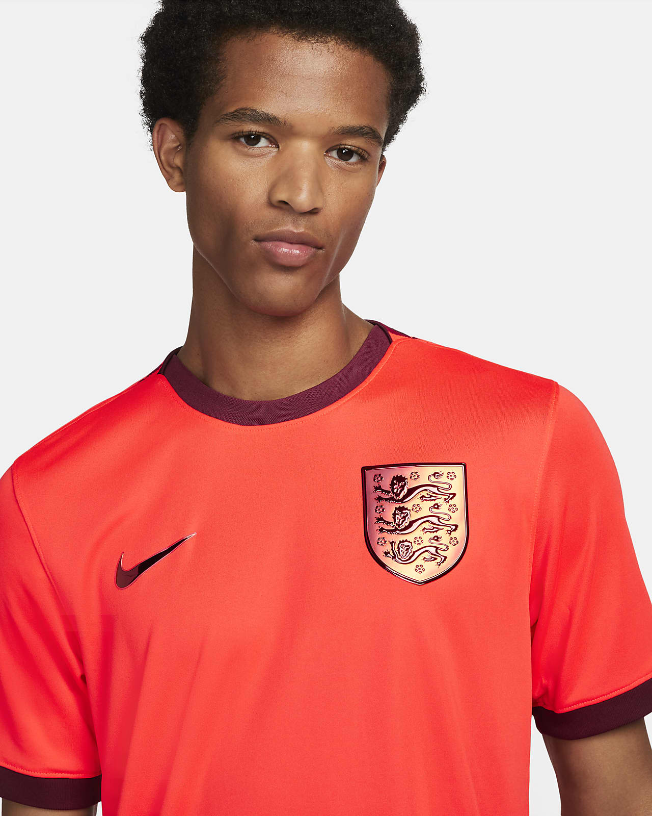 England 2022 Stadium Away Men's Nike Dri-FIT Football Shirt. Nike BE