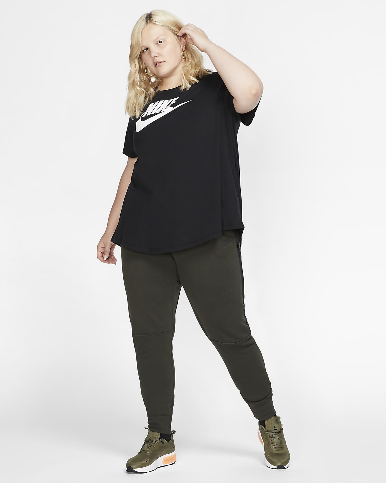 Nike公式 ナイキ スポーツウェア エッセンシャル ウィメンズ Tシャツ プラスサイズ オンラインストア 通販サイト