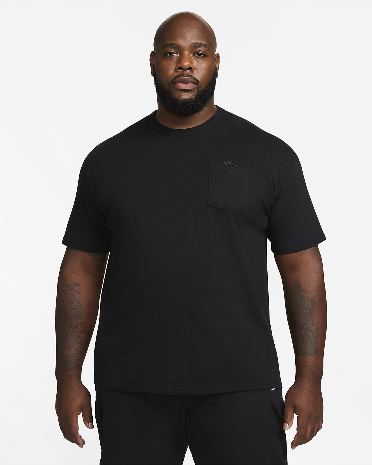 Nike Sportswear Premium Essentials Men's Pocket T-Shirt. Nike IL