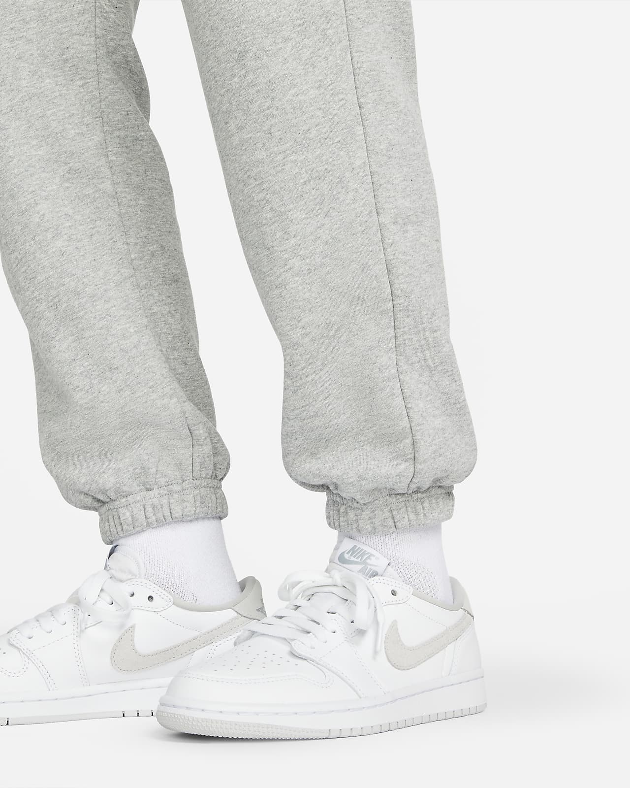 Jordan Essentials Women's Fleece Trousers. Nike AE