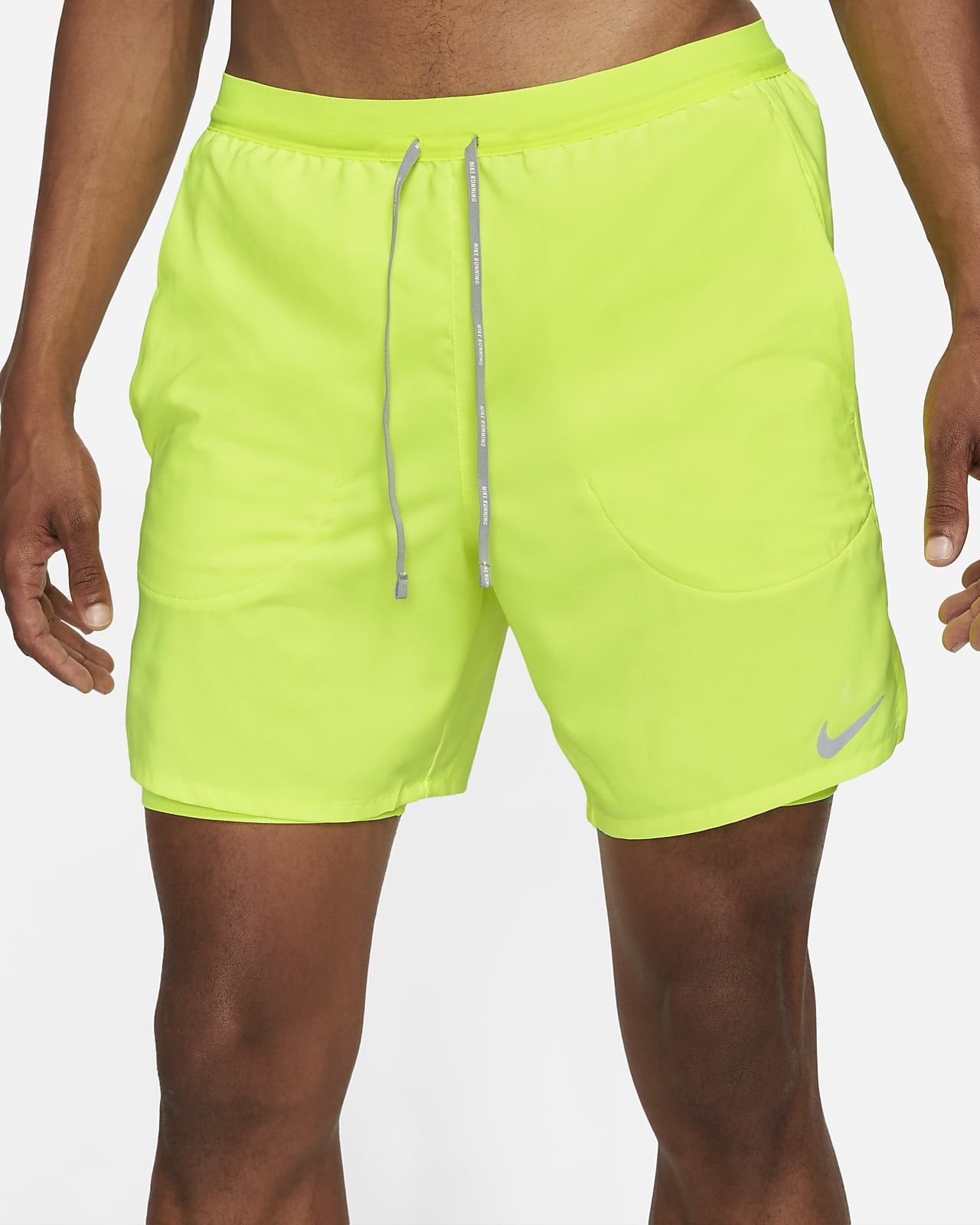 Nike Flex Stride 2-in-1 hardloopshorts voor heren (18 cm). Nike BE