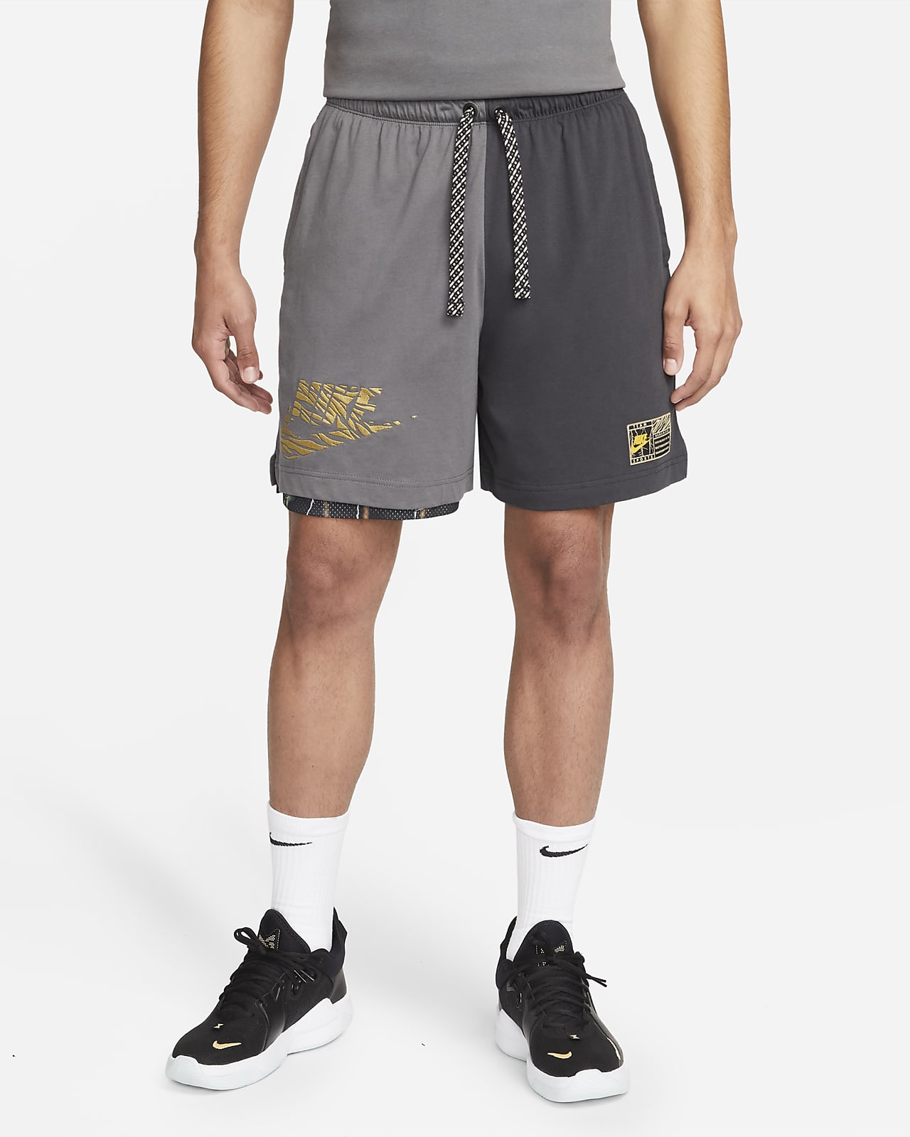 Nike első osztályú, 15 cm-es férfi kosárlabdás rövidnadrág