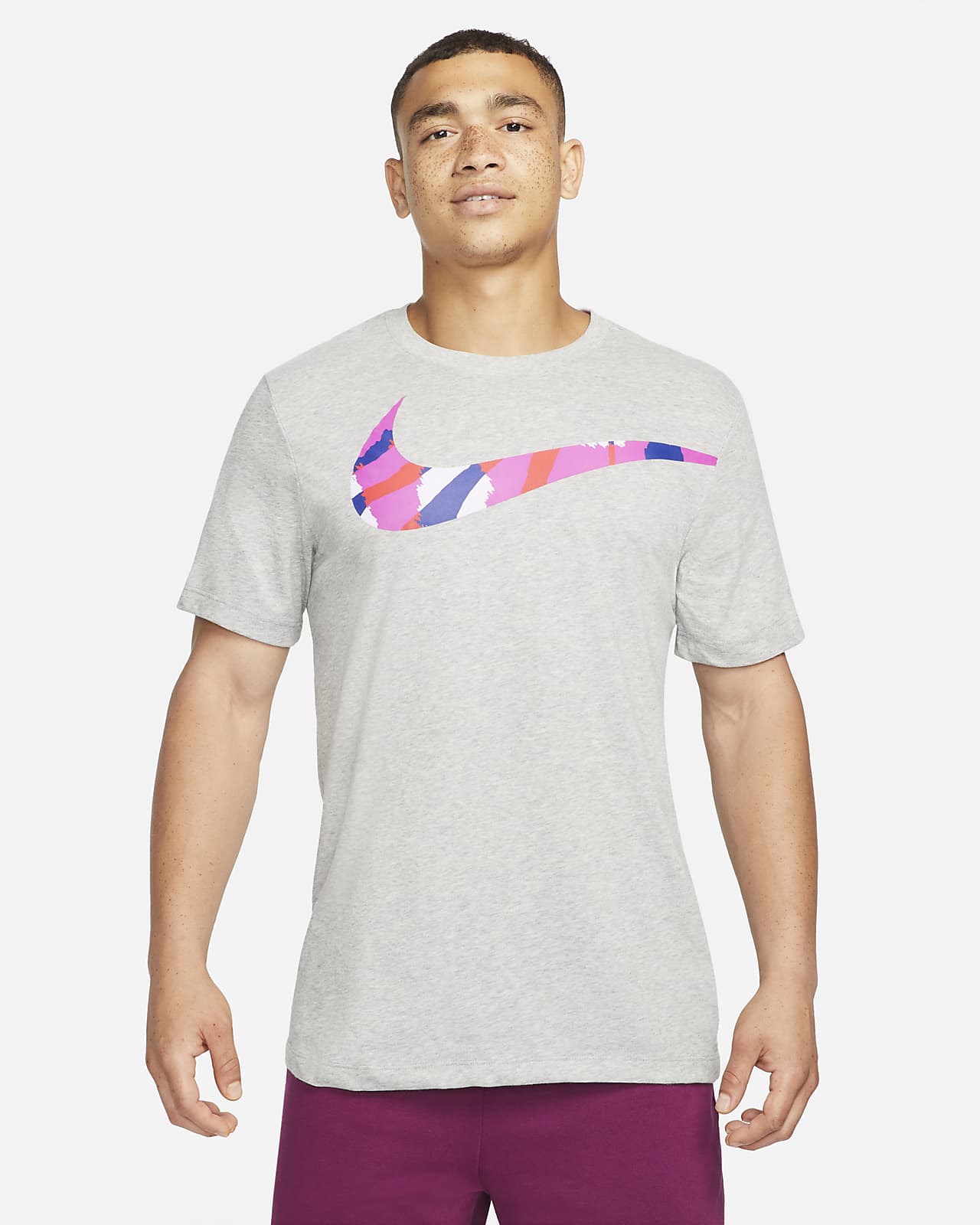 Playera de entrenamiento para hombre Nike Dri-FIT Sport Clash. Nike.com