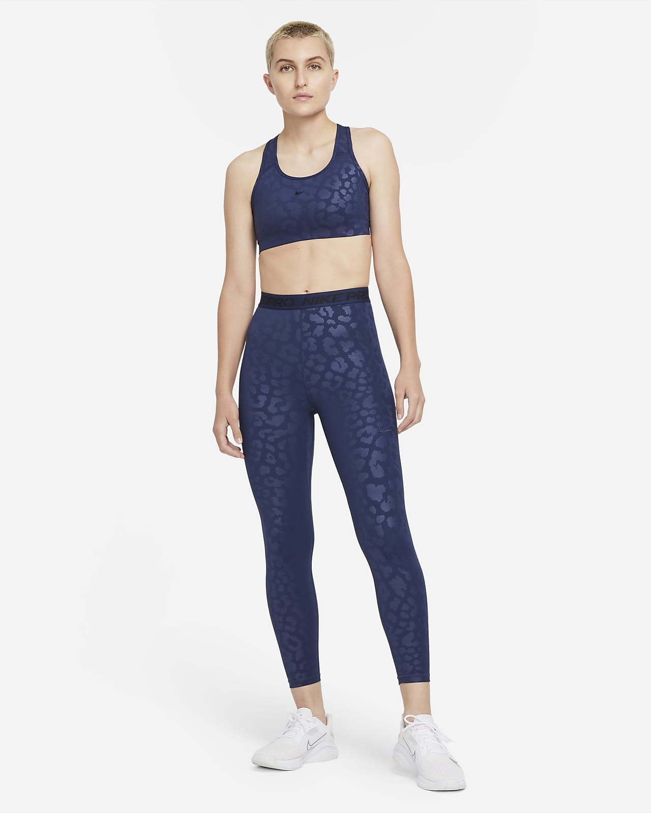 Nike pro swoosh sports bra Outlet