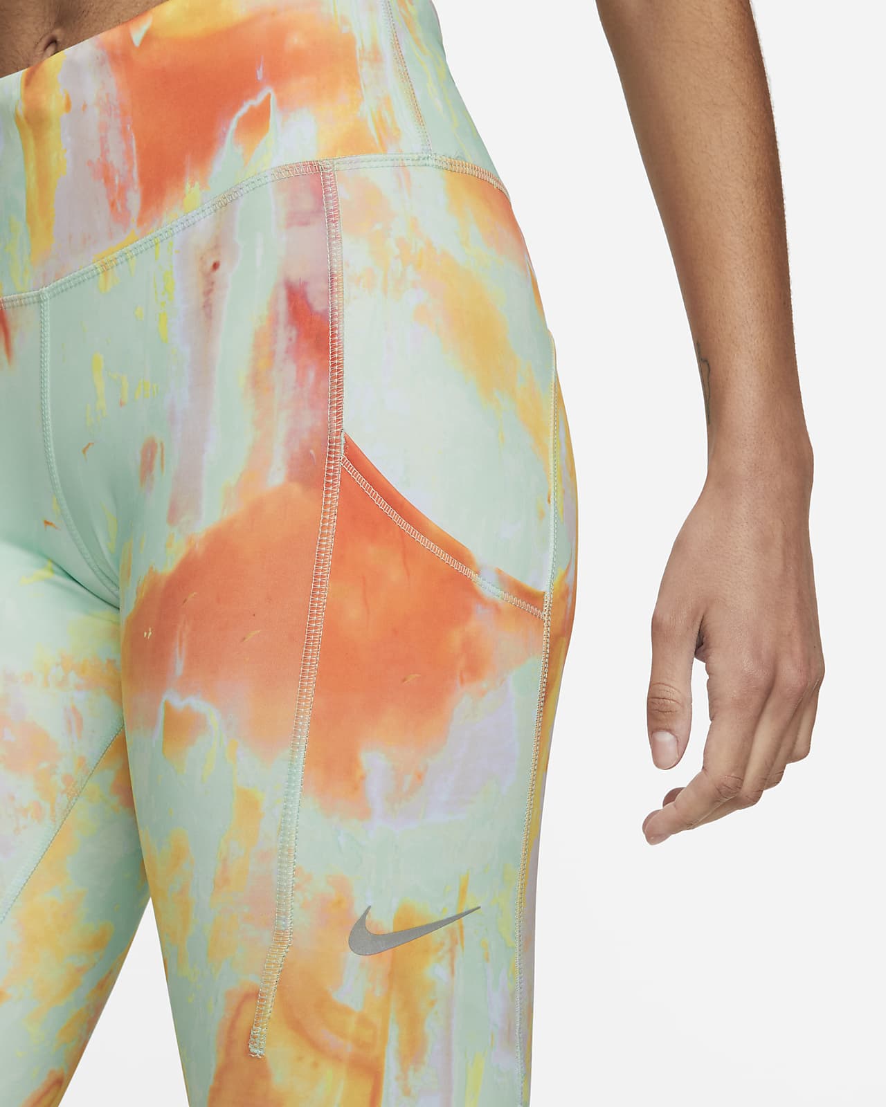 Nike DriFIT Epic Luxe Women's MidRise 7/8 Pocket Running Leggings. Nike AU