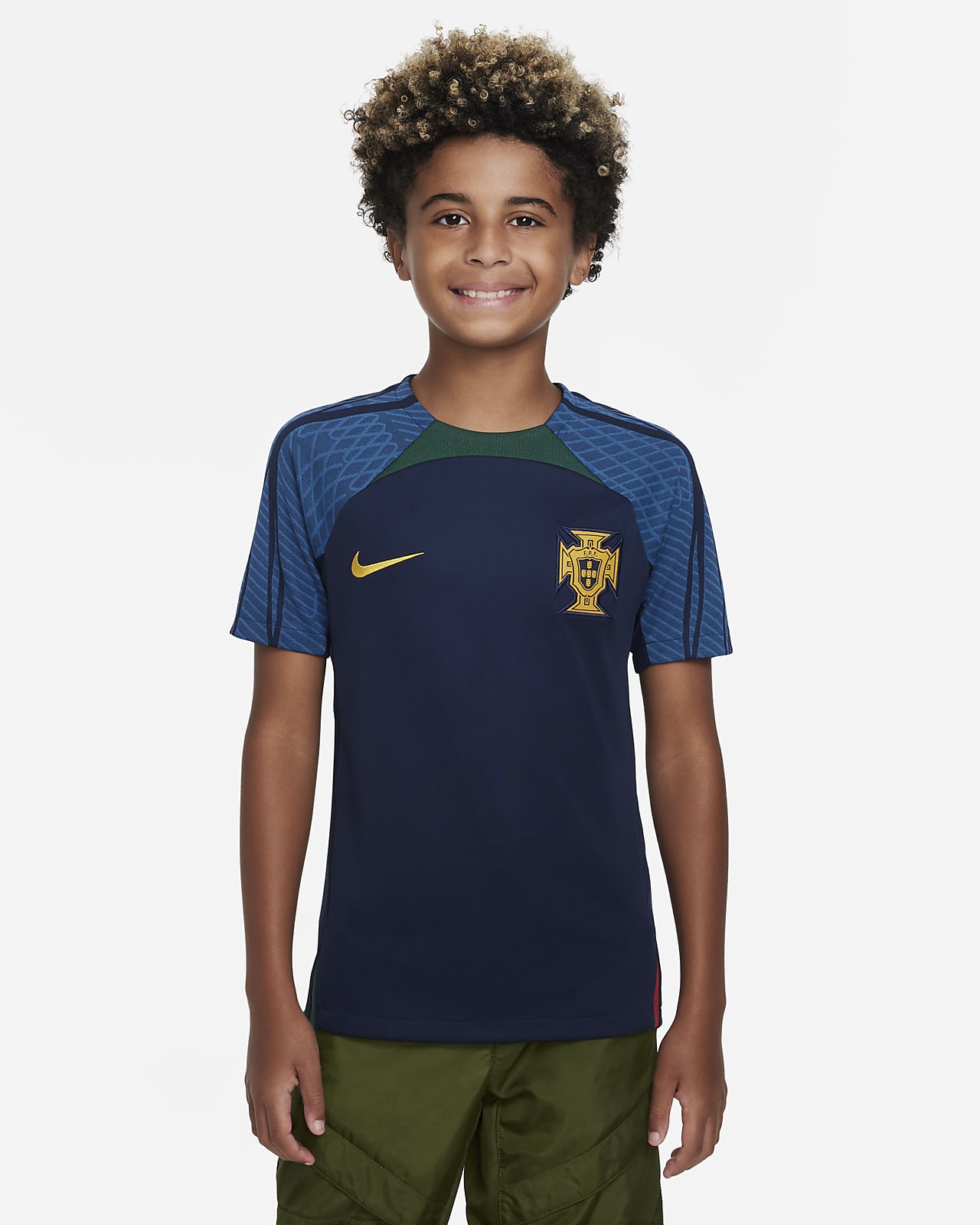 Portugal Strike Older Kids' Nike Dri-FIT Short-Sleeve Football Top
