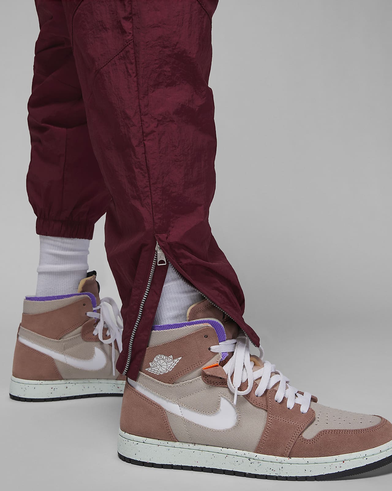 Jordan Essential Men's Statement WarmUp Trousers. Nike SI