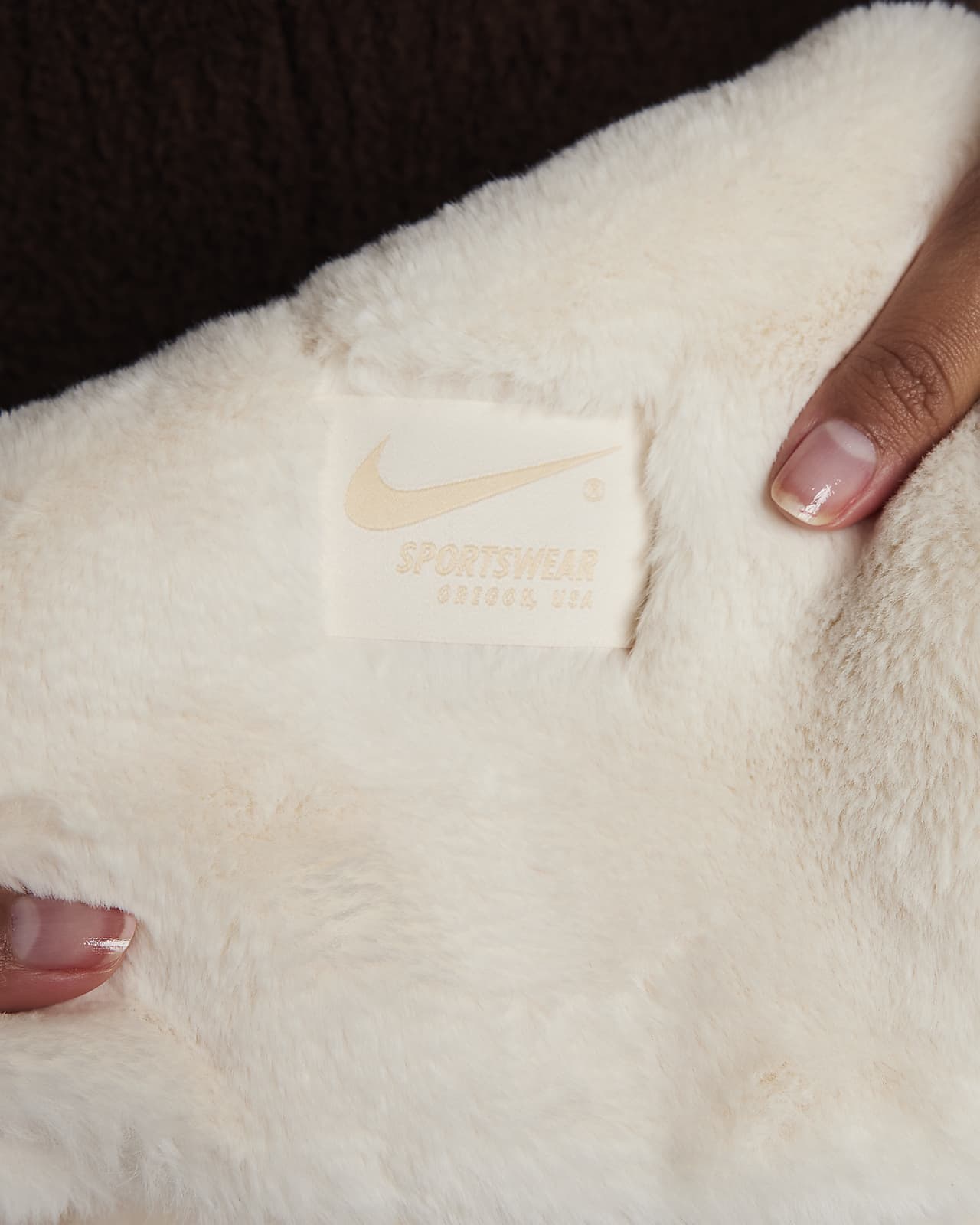 Nike Sportswear Faux Fur Blanket. Nike CA