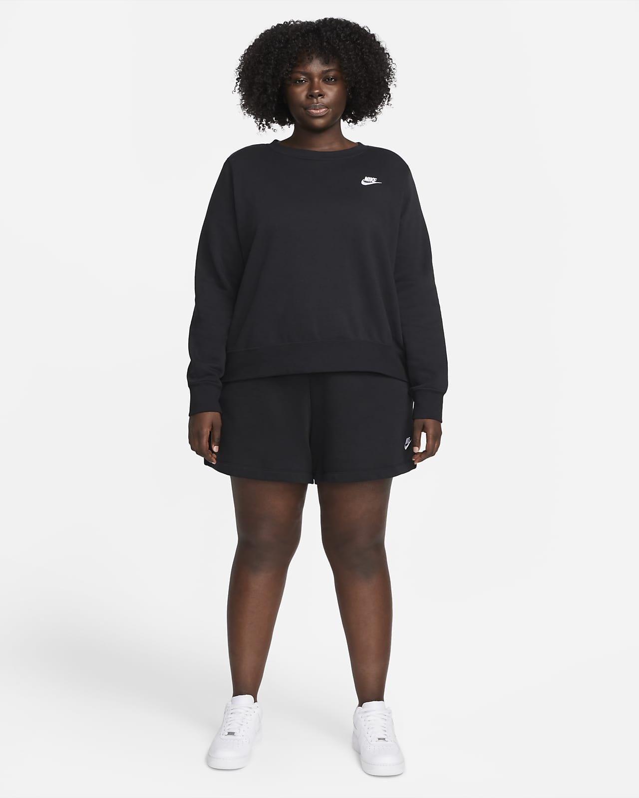 Nike Sportswear Club Fleece Women's Crew-Neck Sweatshirt (Plus Size). CA