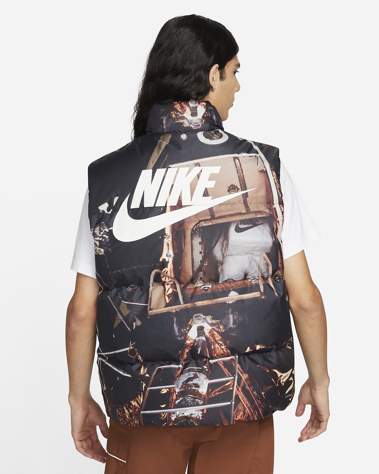 Nike Sportswear Therma-FIT Men's Zero Gravity Down Gilet. Nike GB