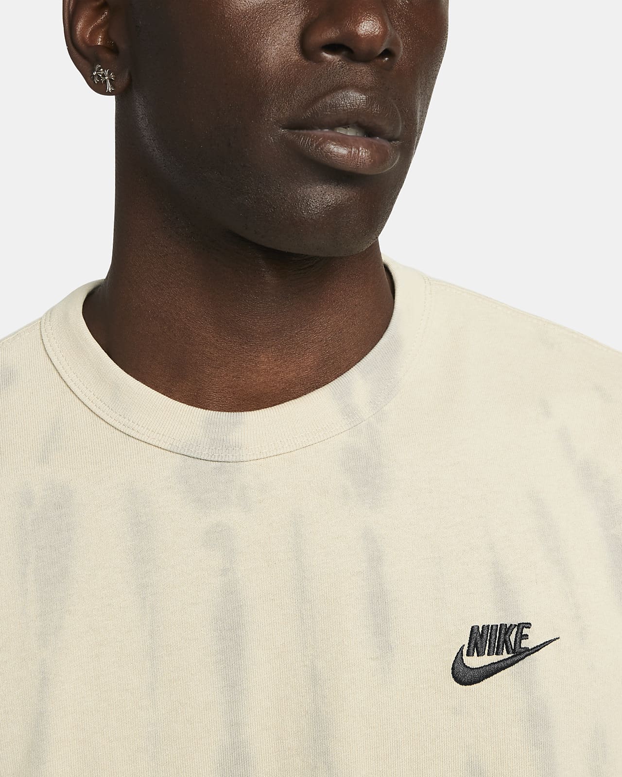 Nike Sportswear Premium Essentials Men's Tie-Dyed T-Shirt. Nike NZ