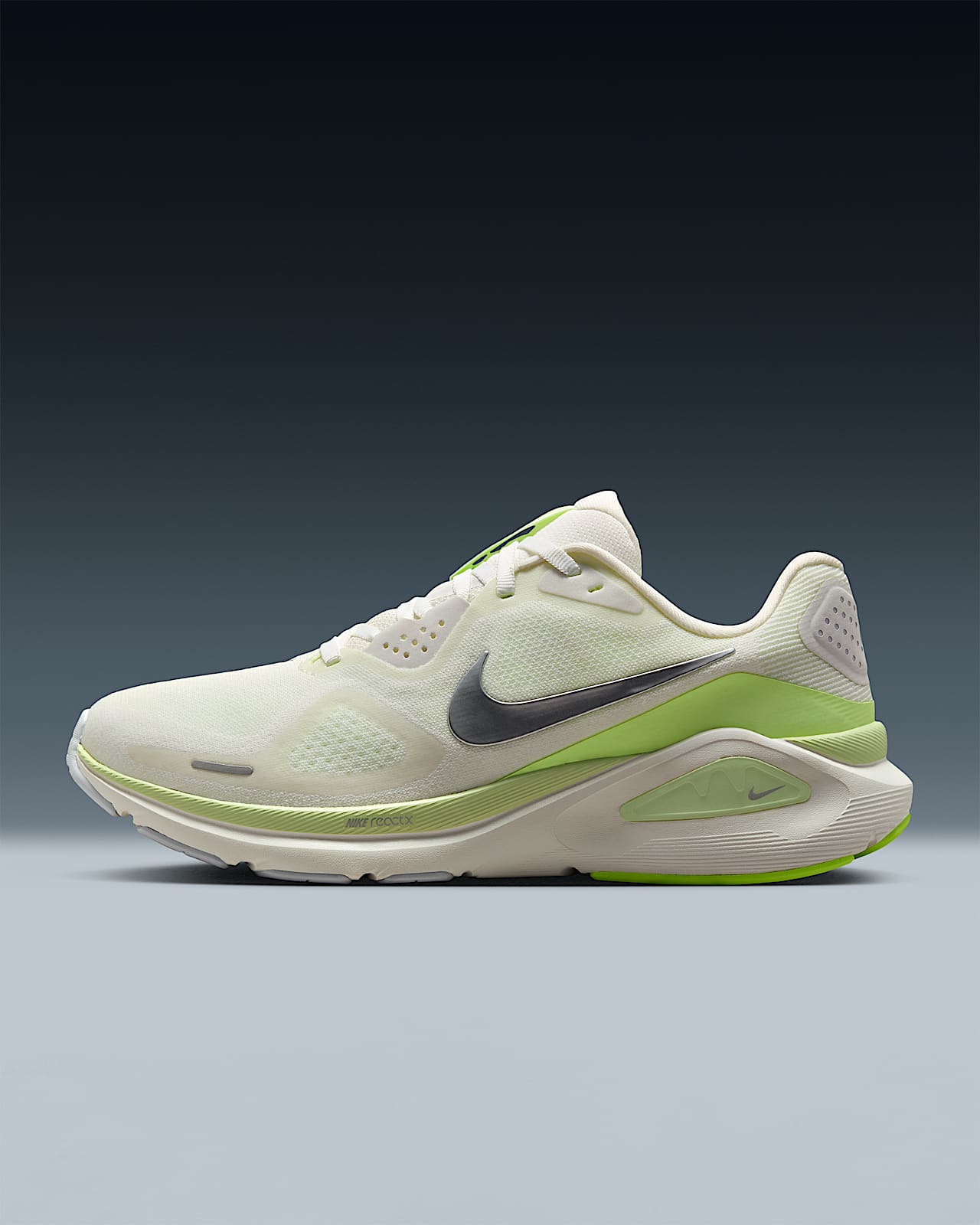 Nike Structure 26