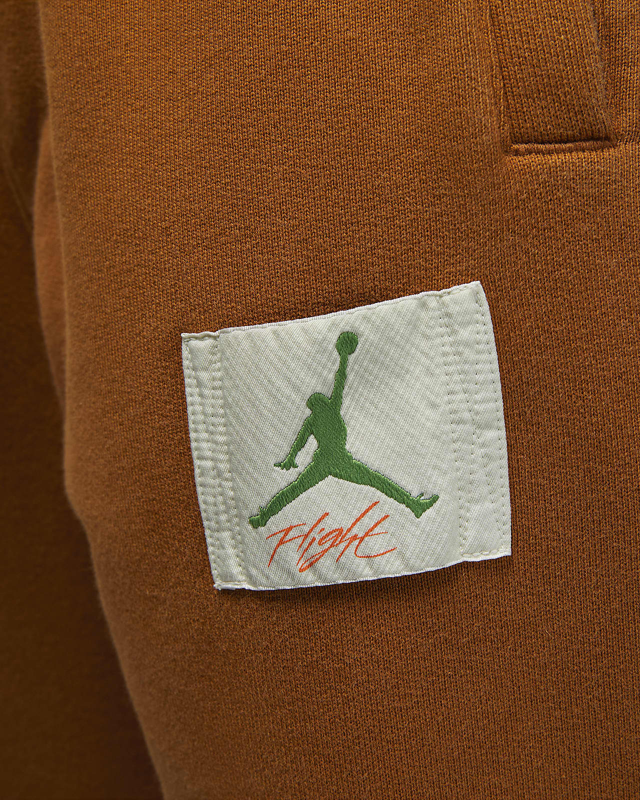 Air Jordan x Titan Women's Trousers. Nike GB