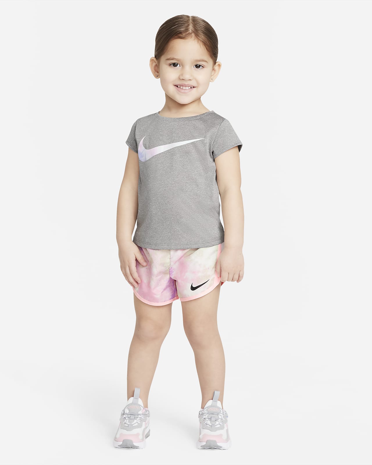Conjunto de playera y shorts Tie-Dye para bebé Nike Dri-FIT. Nike.com