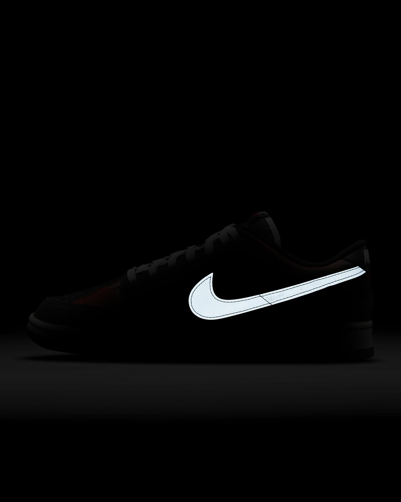 Nike Dunk Low Retro Men's Shoe. Nike LU