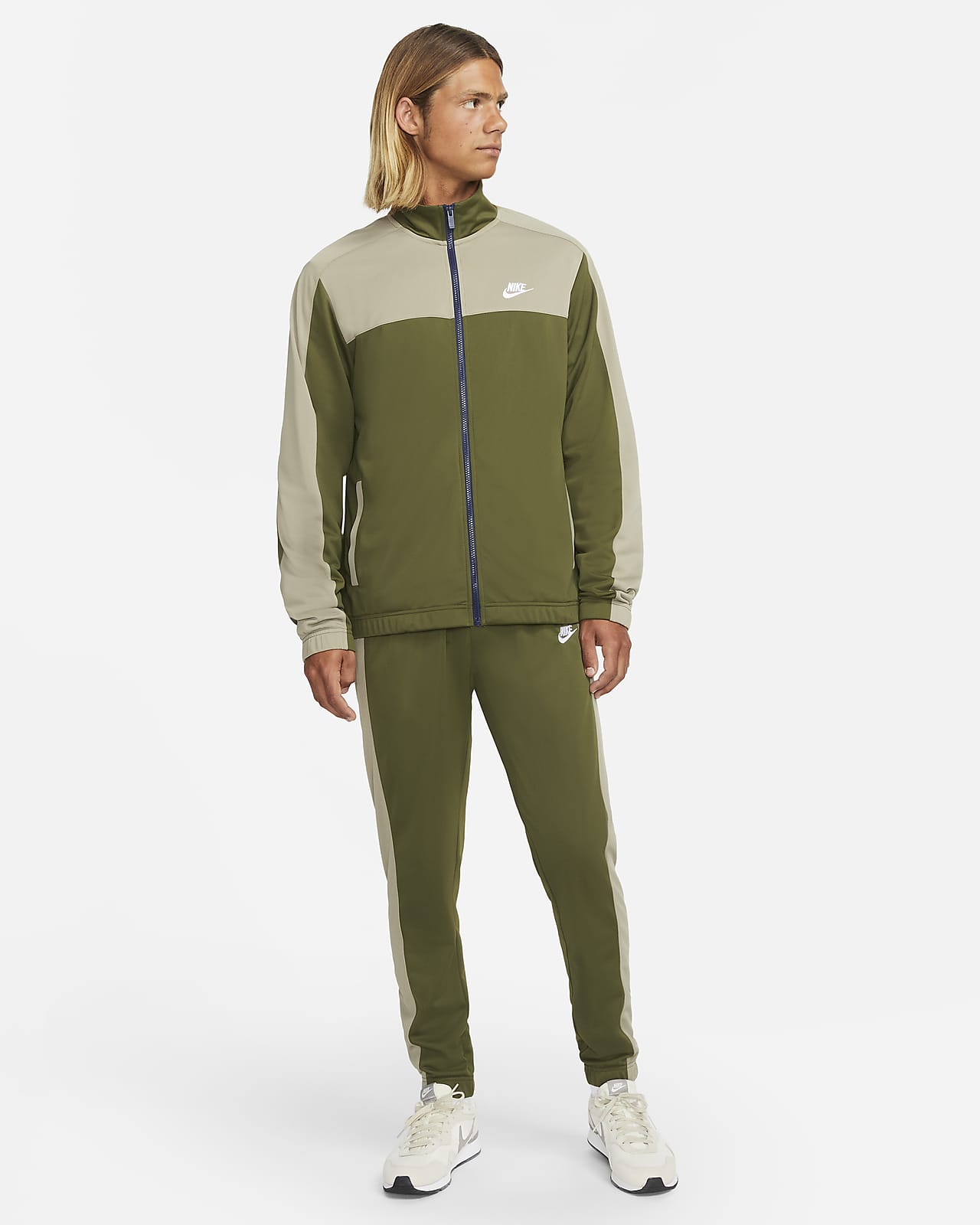 Nike Sportswear Essentials Poly-Strick-Trainingsanzug für Nike AT