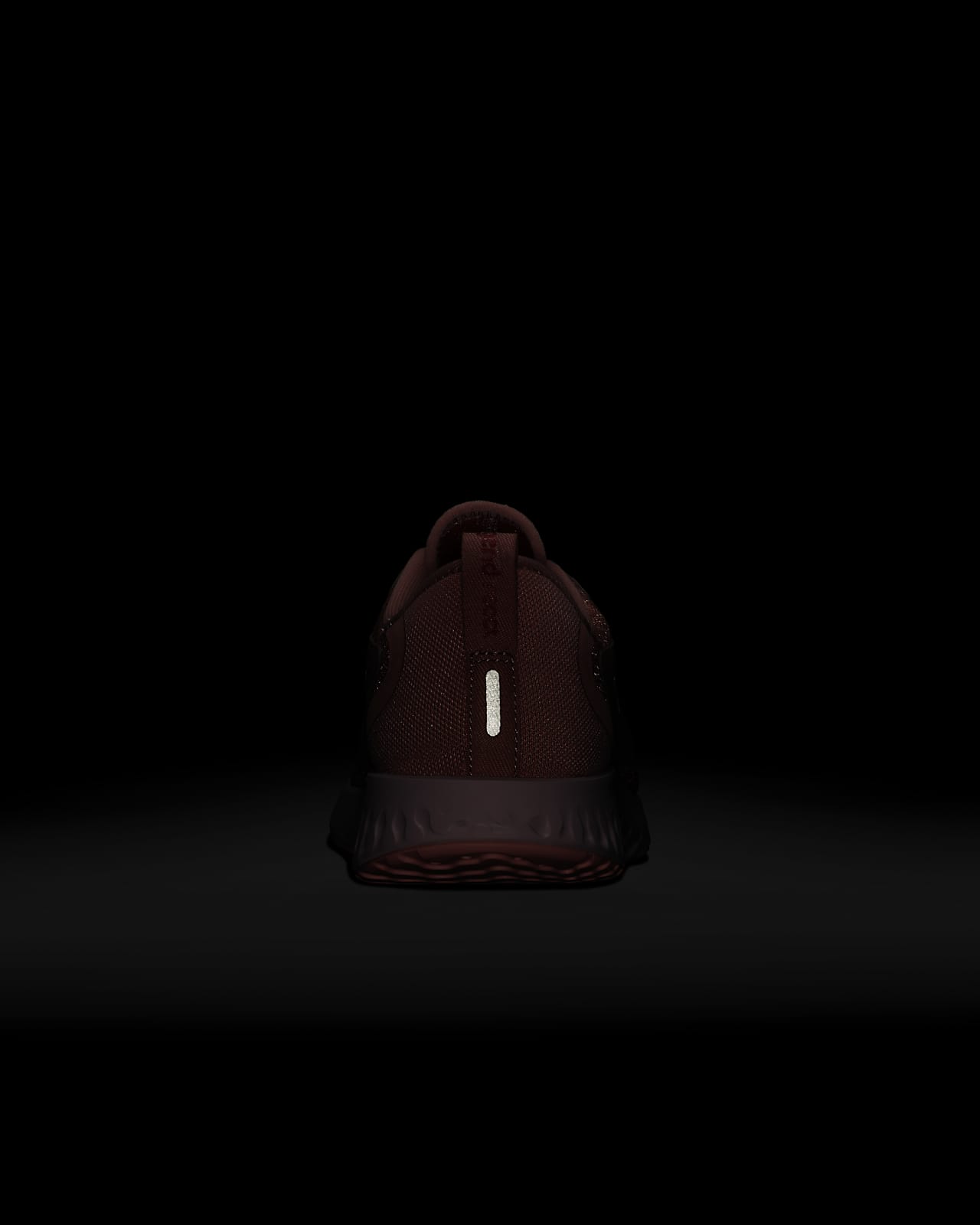 harga nike legend react