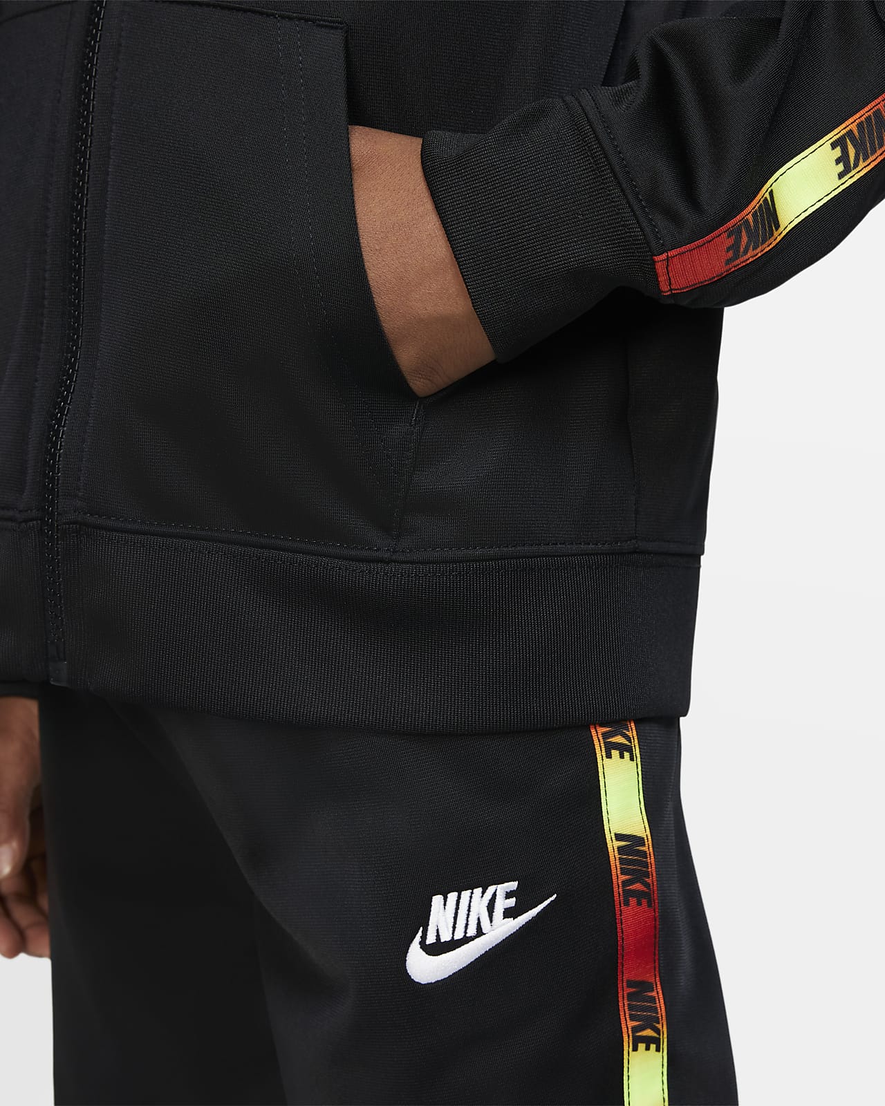 younger boys nike tracksuit