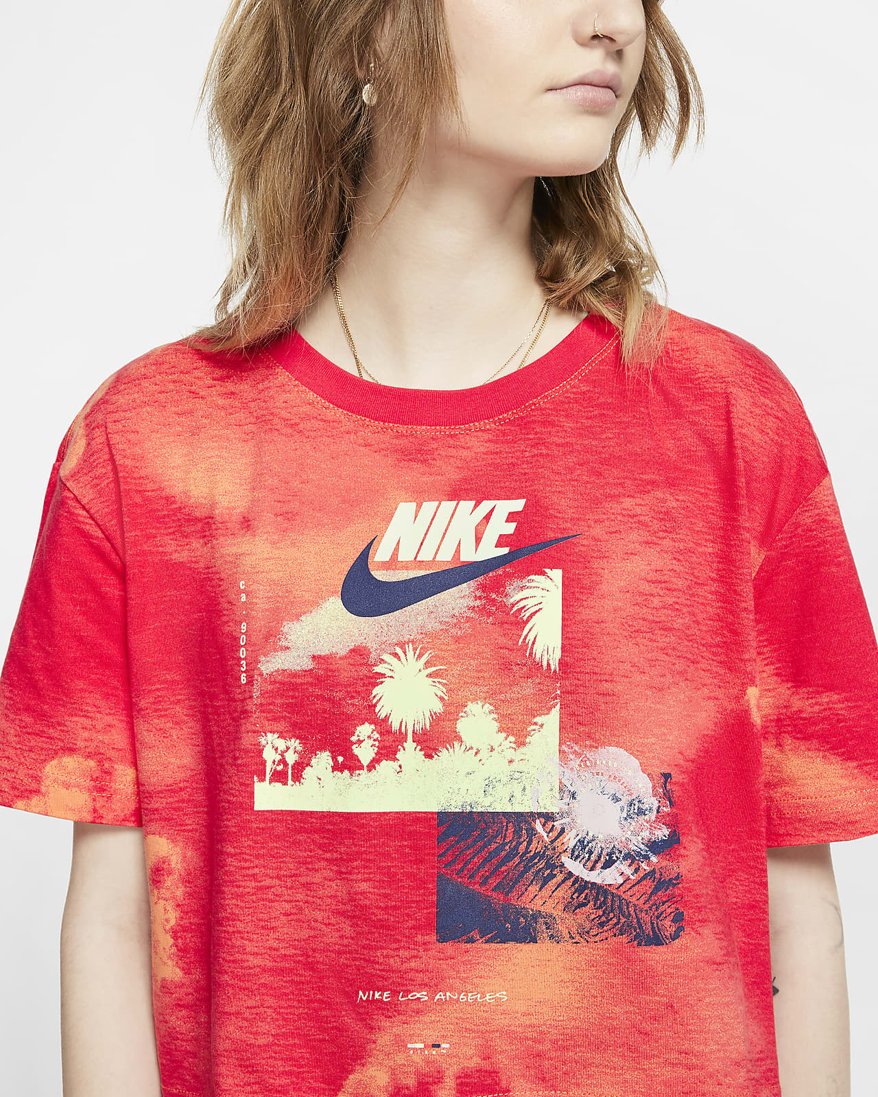 red nike womens clothing