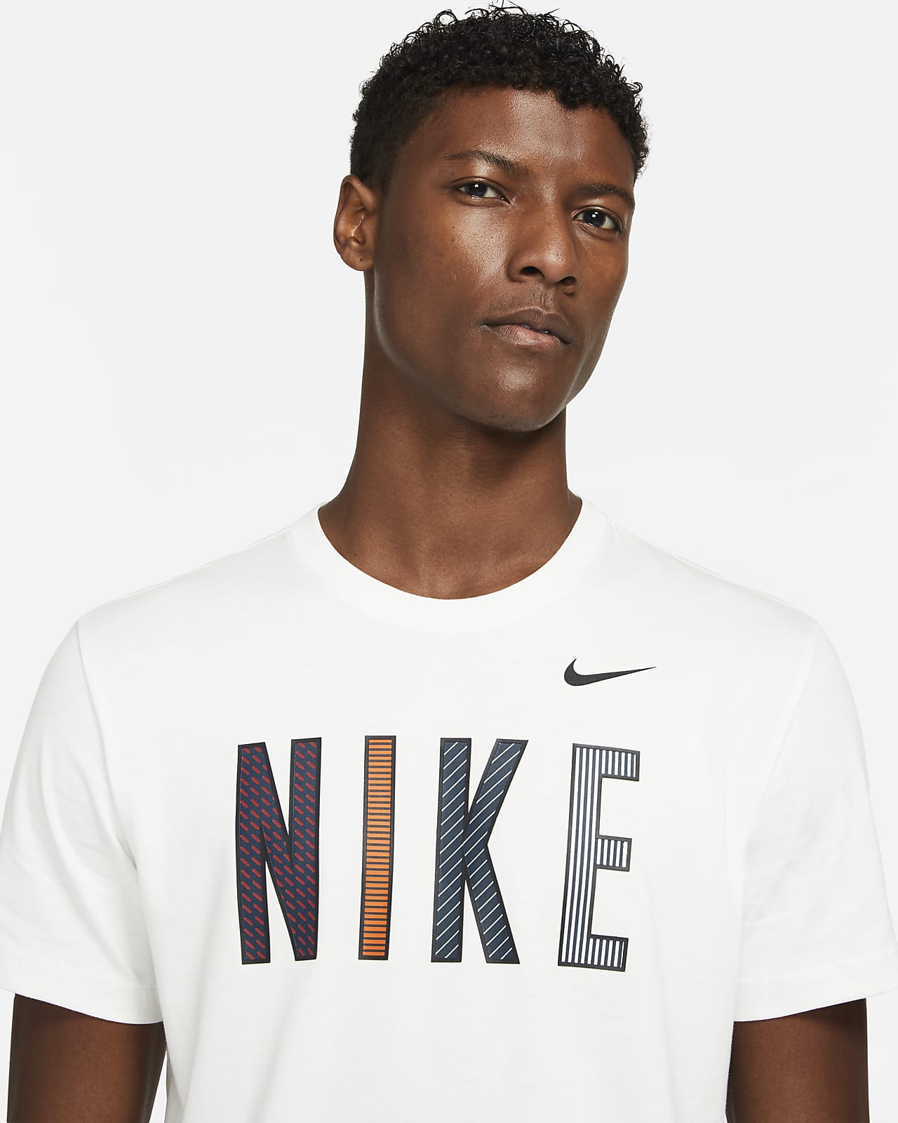 Playera de tenis estampada Serena Design Crew. Nike.com
