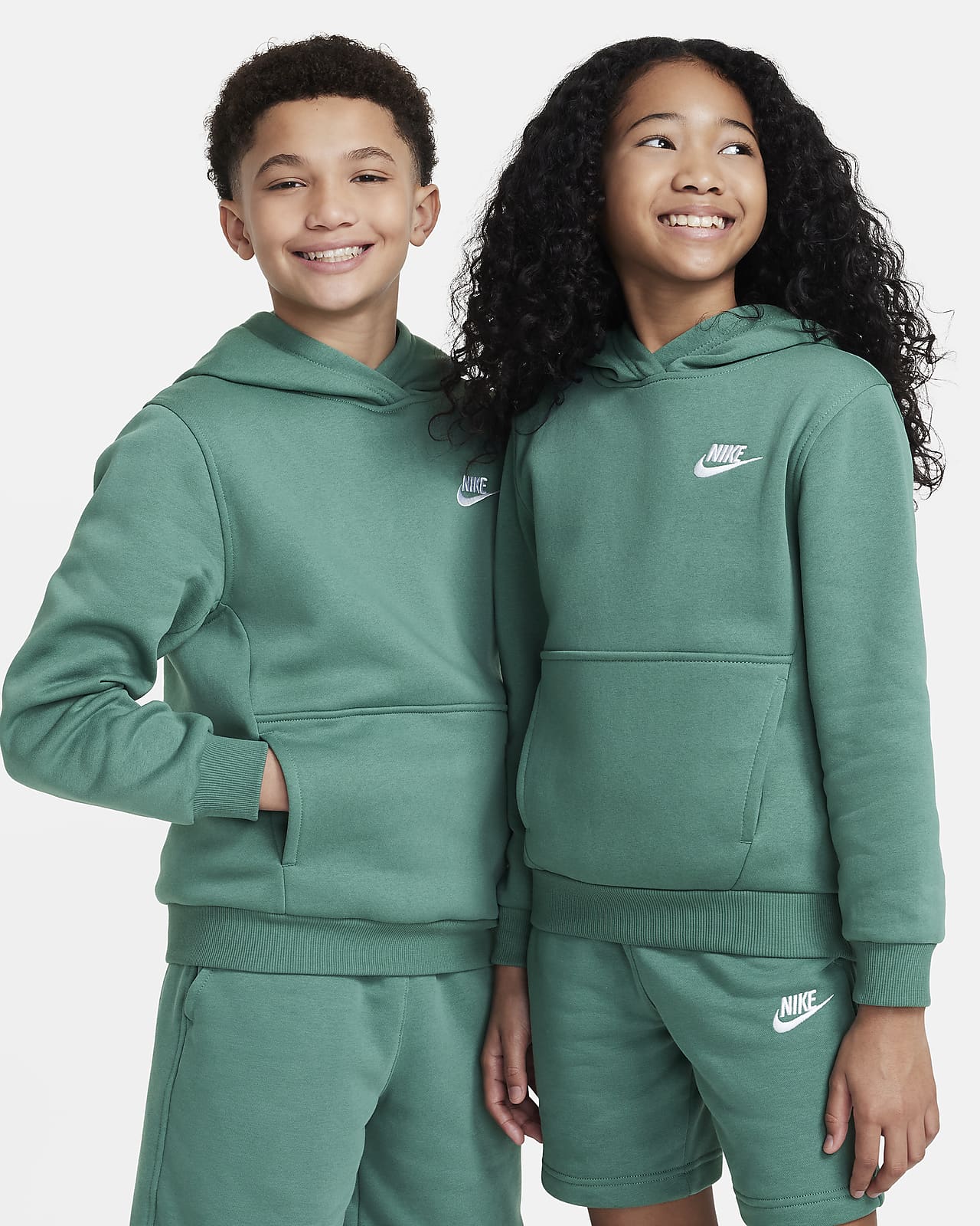 Sudadera con Capucha Nike Sportswear Club Fleece Unisex