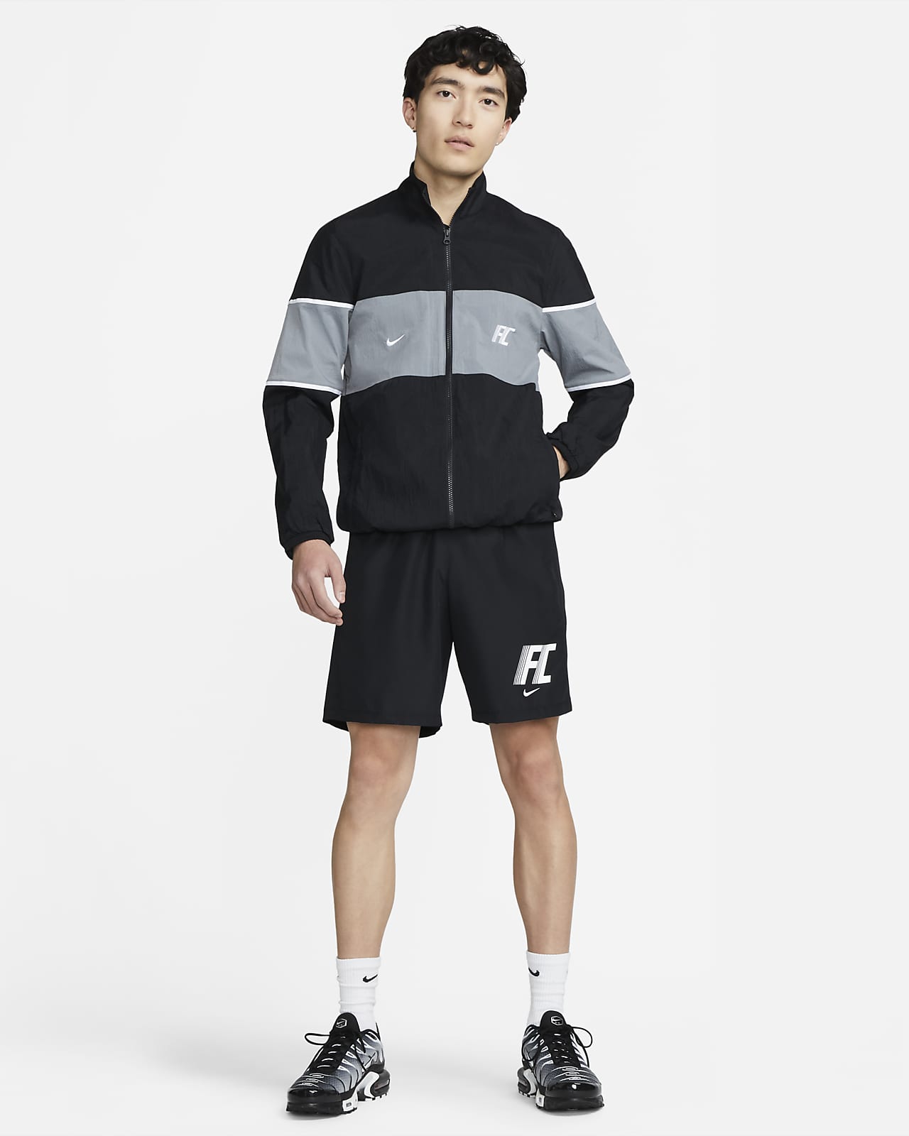 Nike Repel F.C. Men's Football Tracksuit Jacket. Nike VN