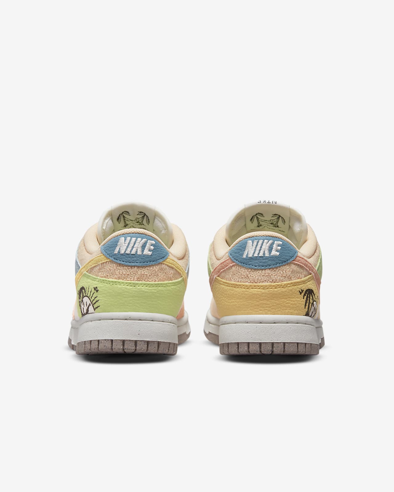 Nike Dunk Low SE Women's Shoes