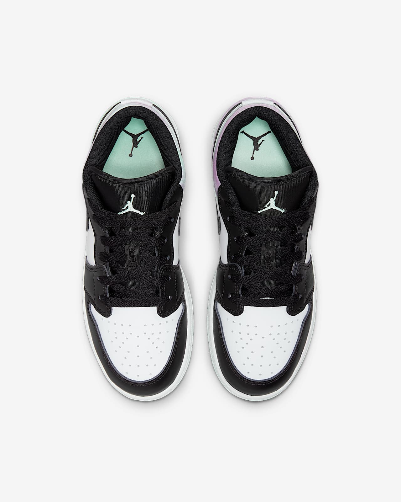 Air Jordan 1 Low SE Older Kids' Shoes 