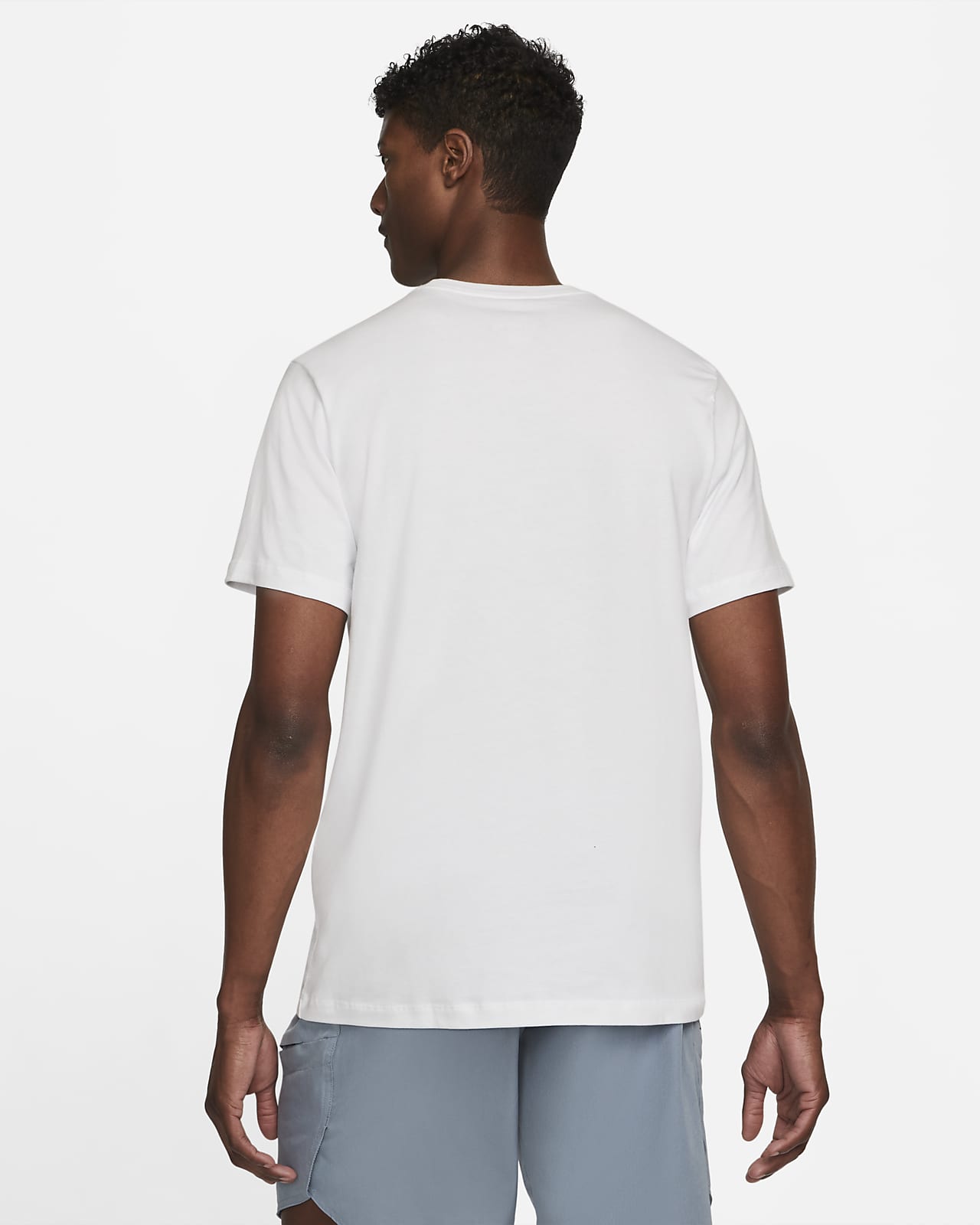 NikeCourt Camisetas de tenis de la temporada - Hombre. Nike ES