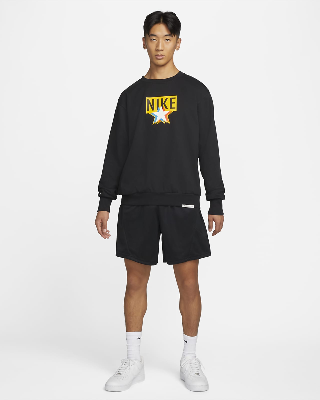 nike men's standard issue basketball crew sweatshirt