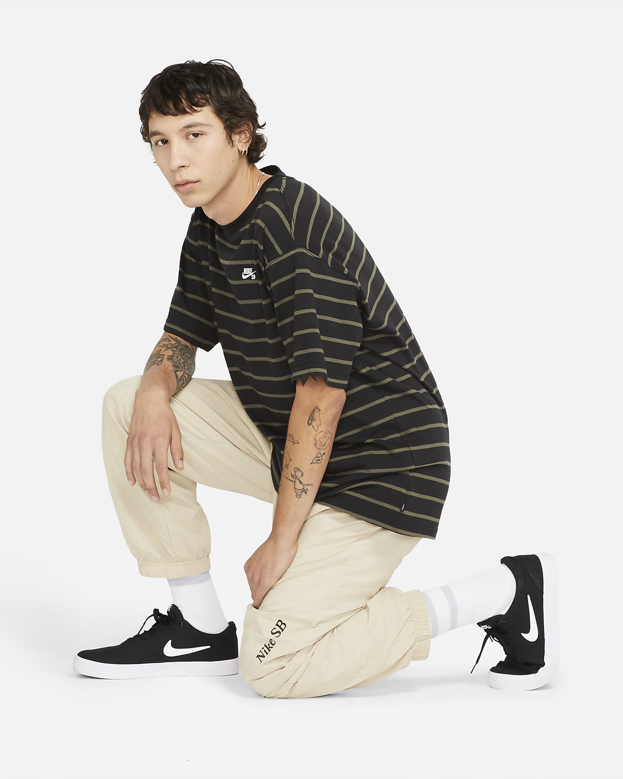 boys tracksuit bottoms nike