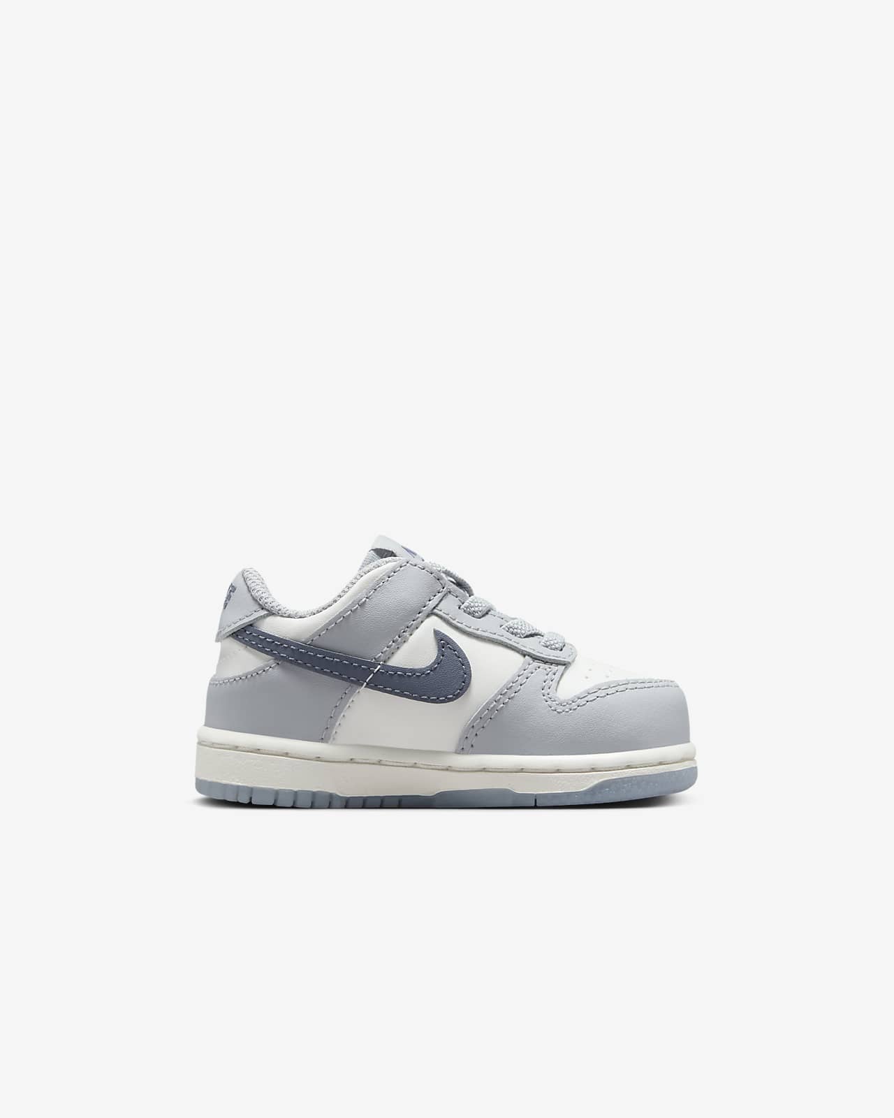 Baby blue shop nike dunks