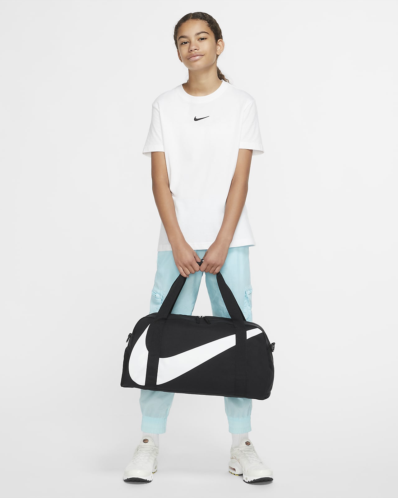 Nike Gym Club Kids' Bag (25L). Nike AE
