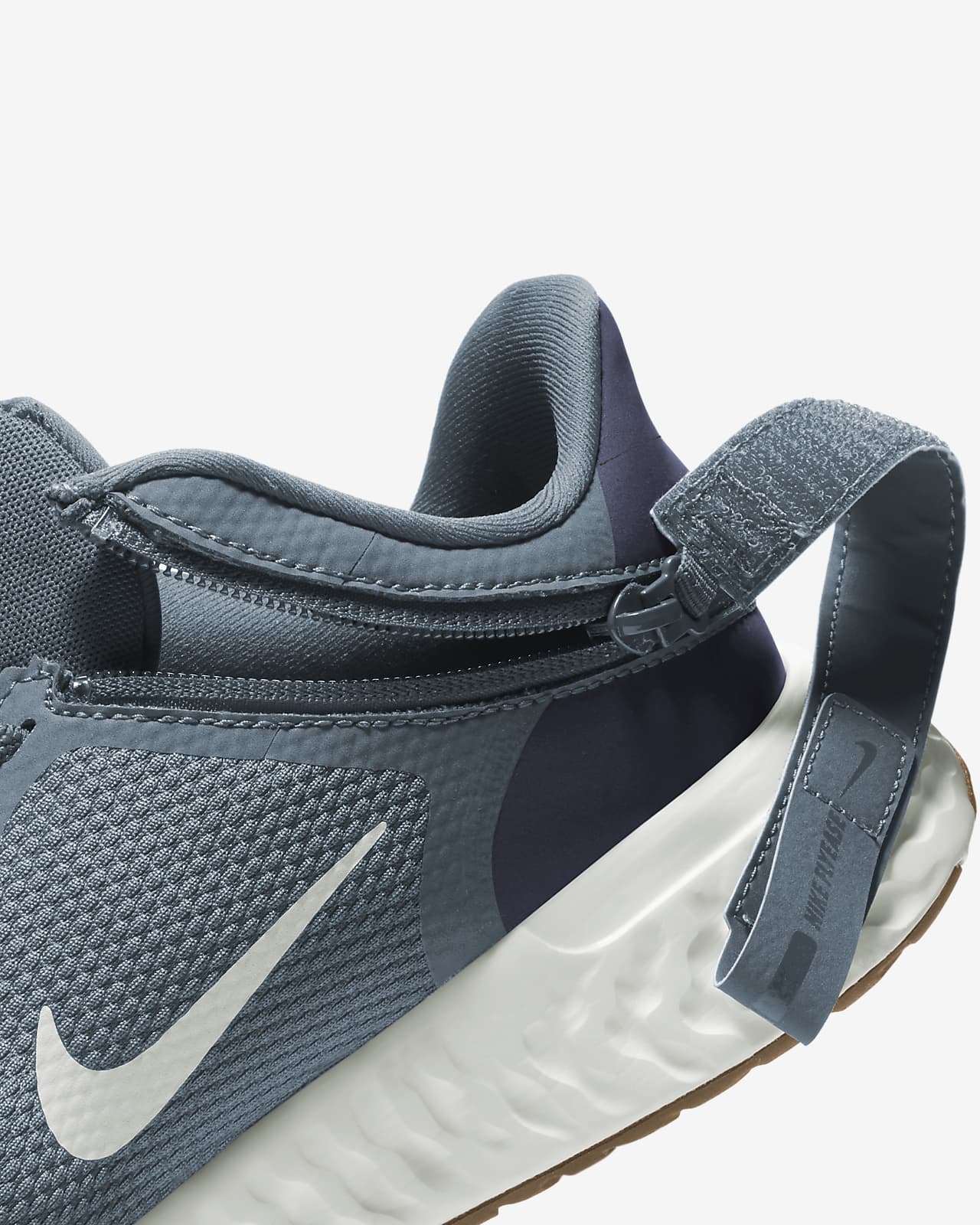 revolution 5 flyease running shoe